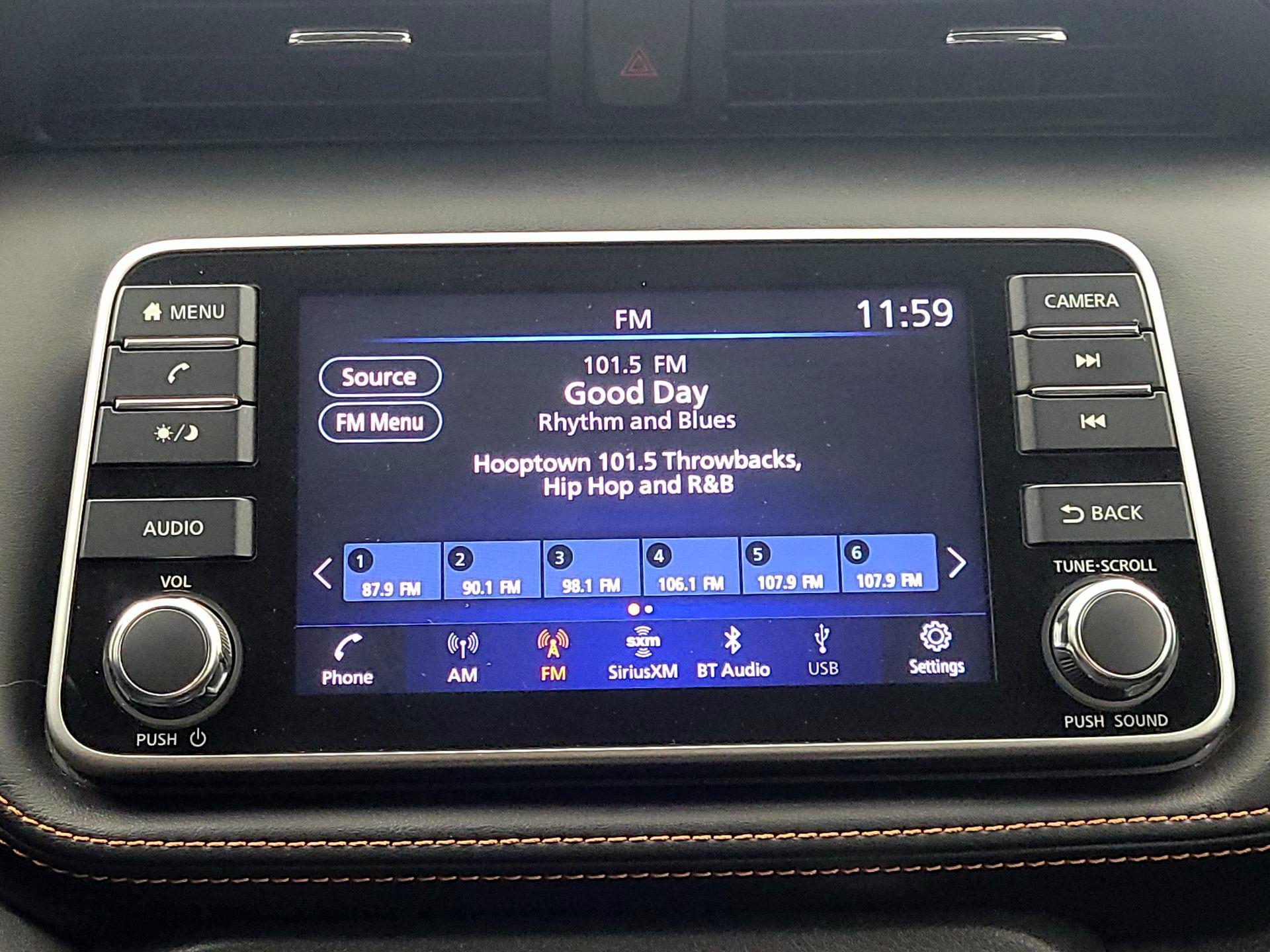 Thumbnail: 2018 Nissan Kicks - 15