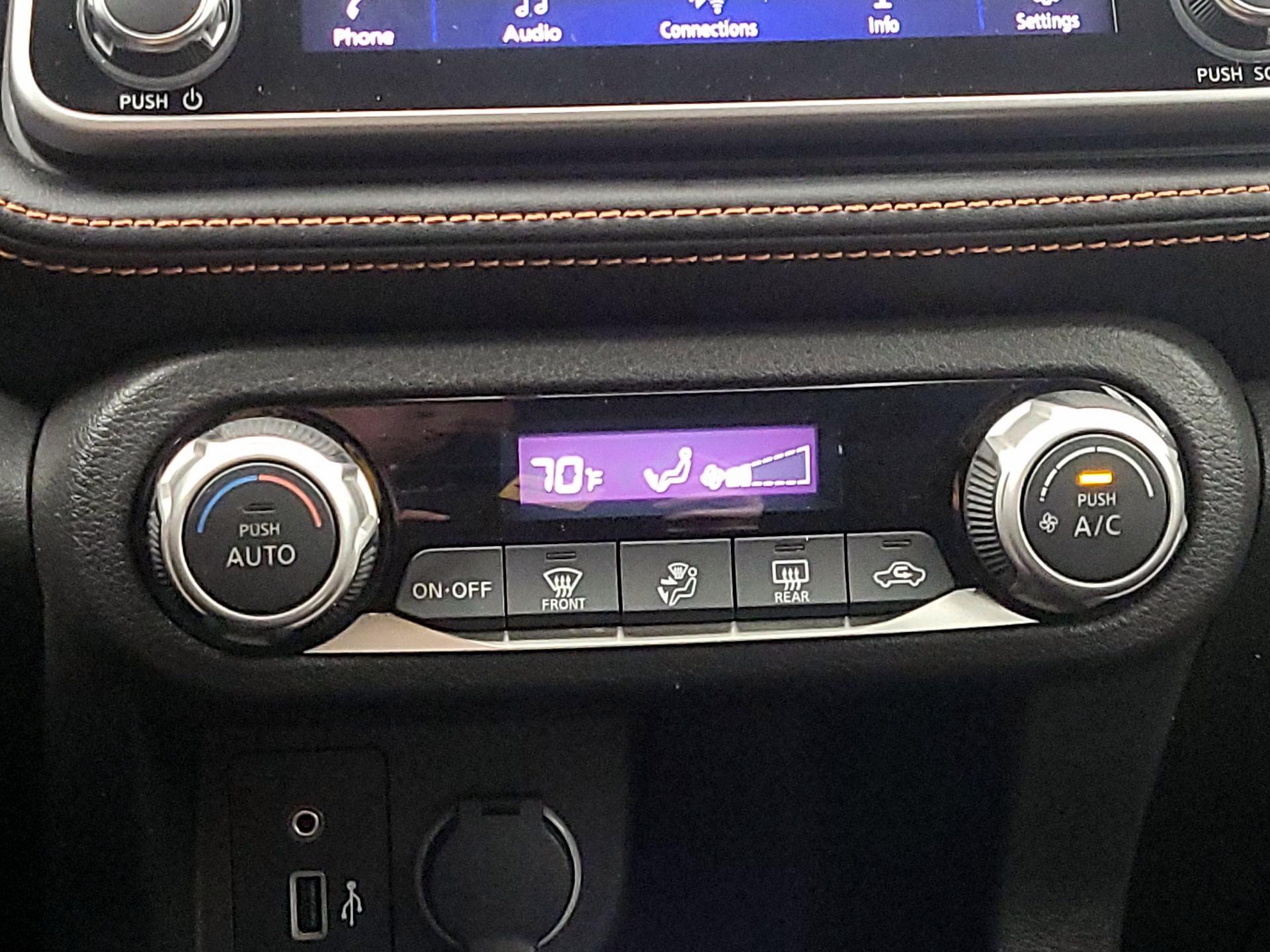 Thumbnail: 2018 Nissan Kicks - 16