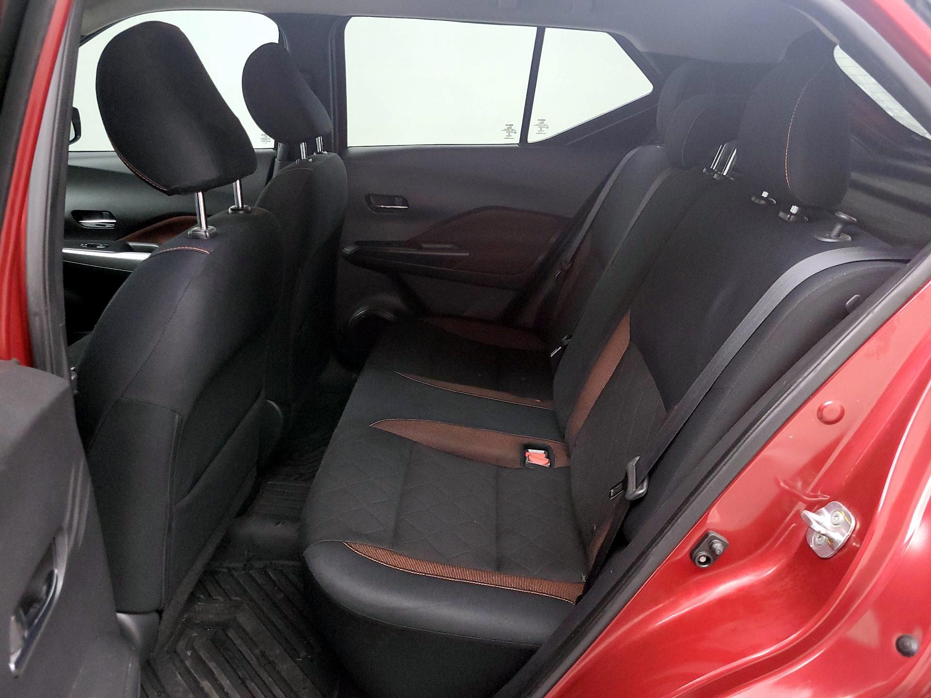 Thumbnail: 2018 Nissan Kicks - 19