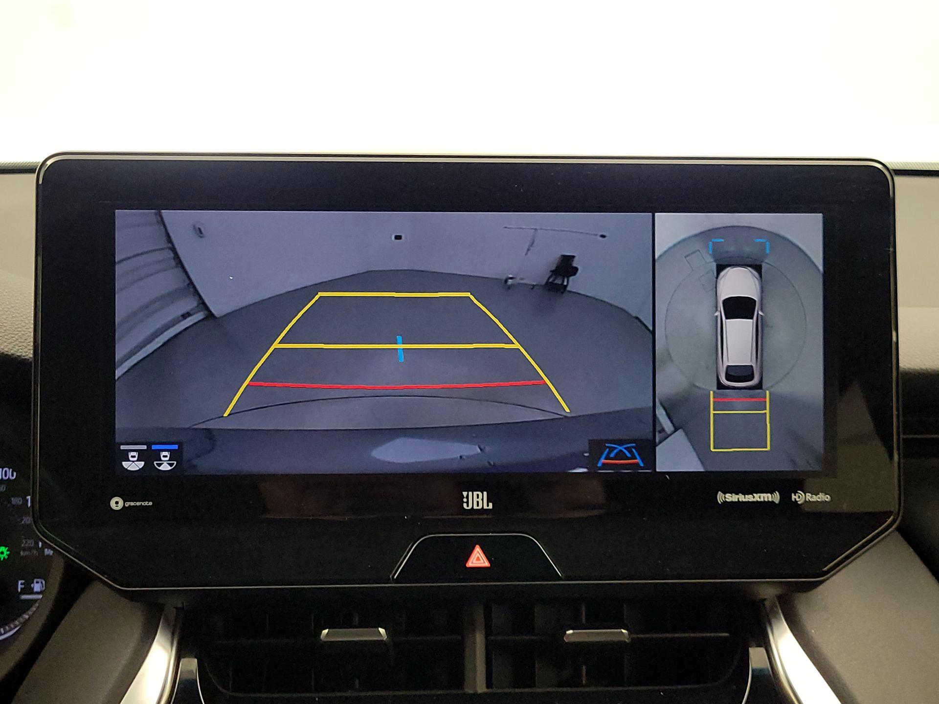 Thumbnail: 2021 Toyota Venza - 15