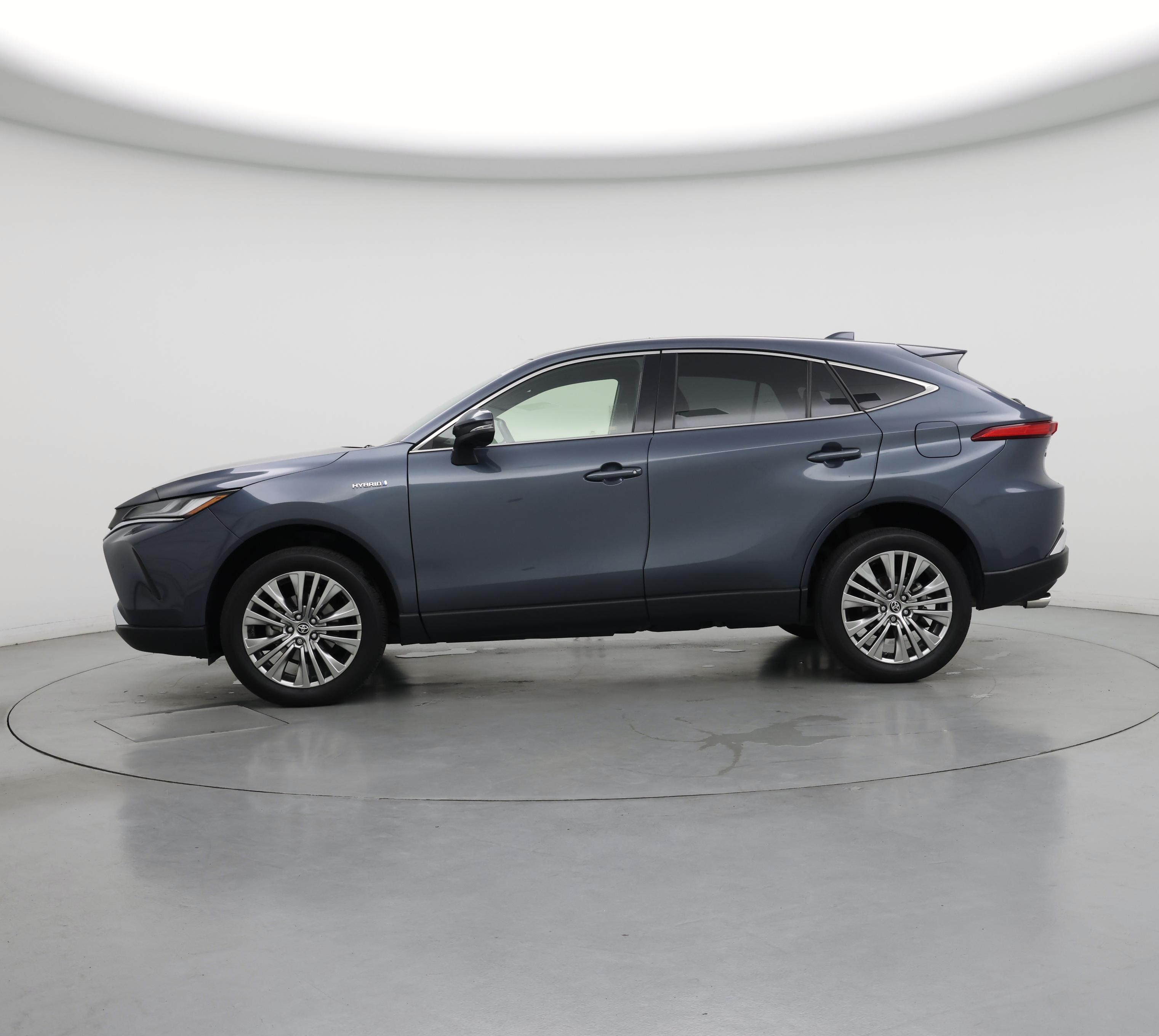 Thumbnail: 2021 Toyota Venza - 3