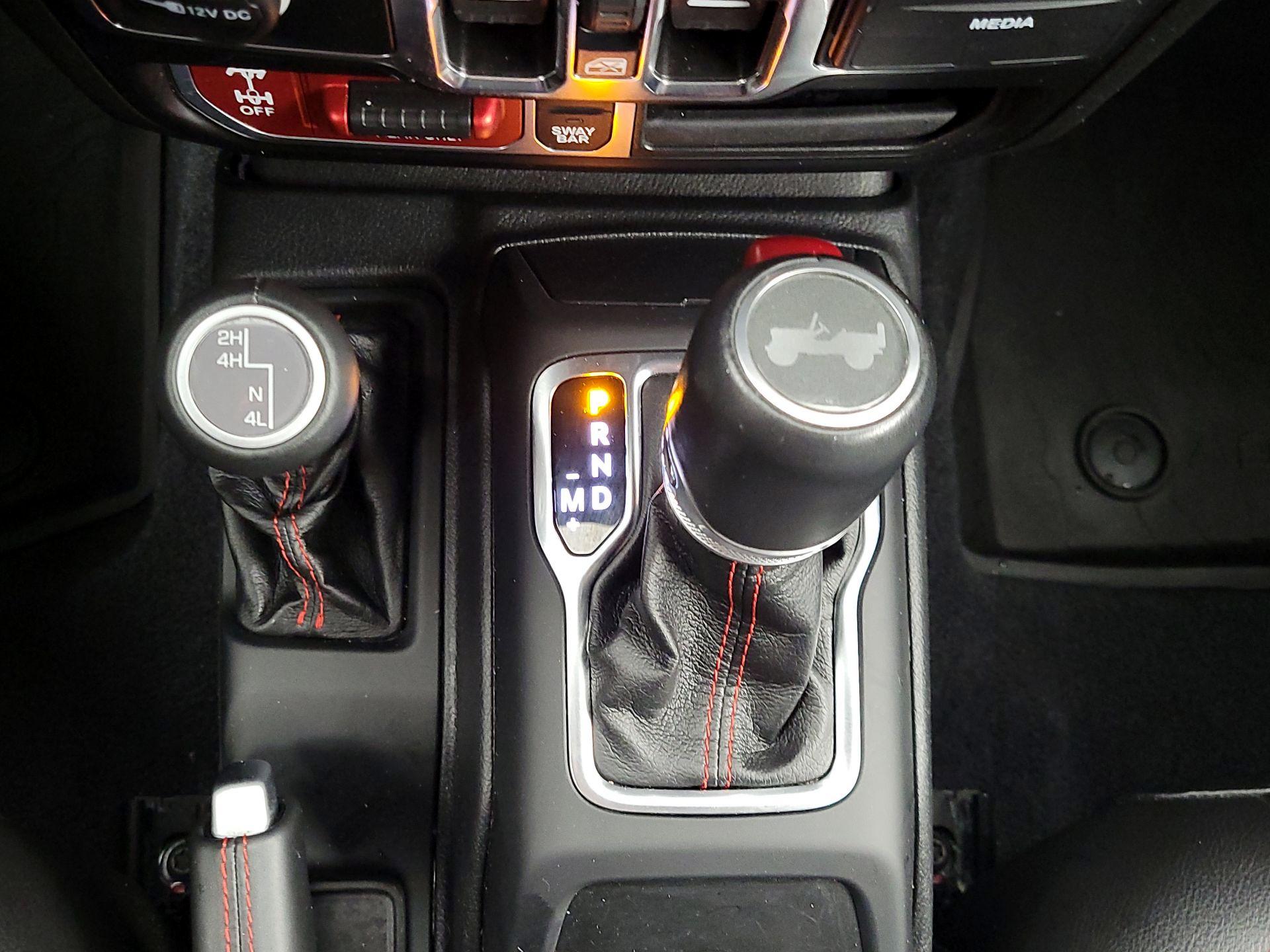 Thumbnail: 2021 Jeep Wrangler - 18