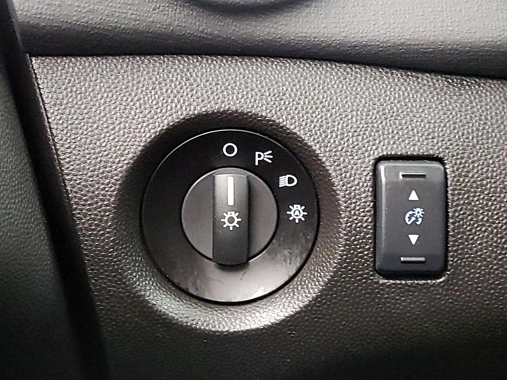 Thumbnail: 2019 Ford Fiesta - 13