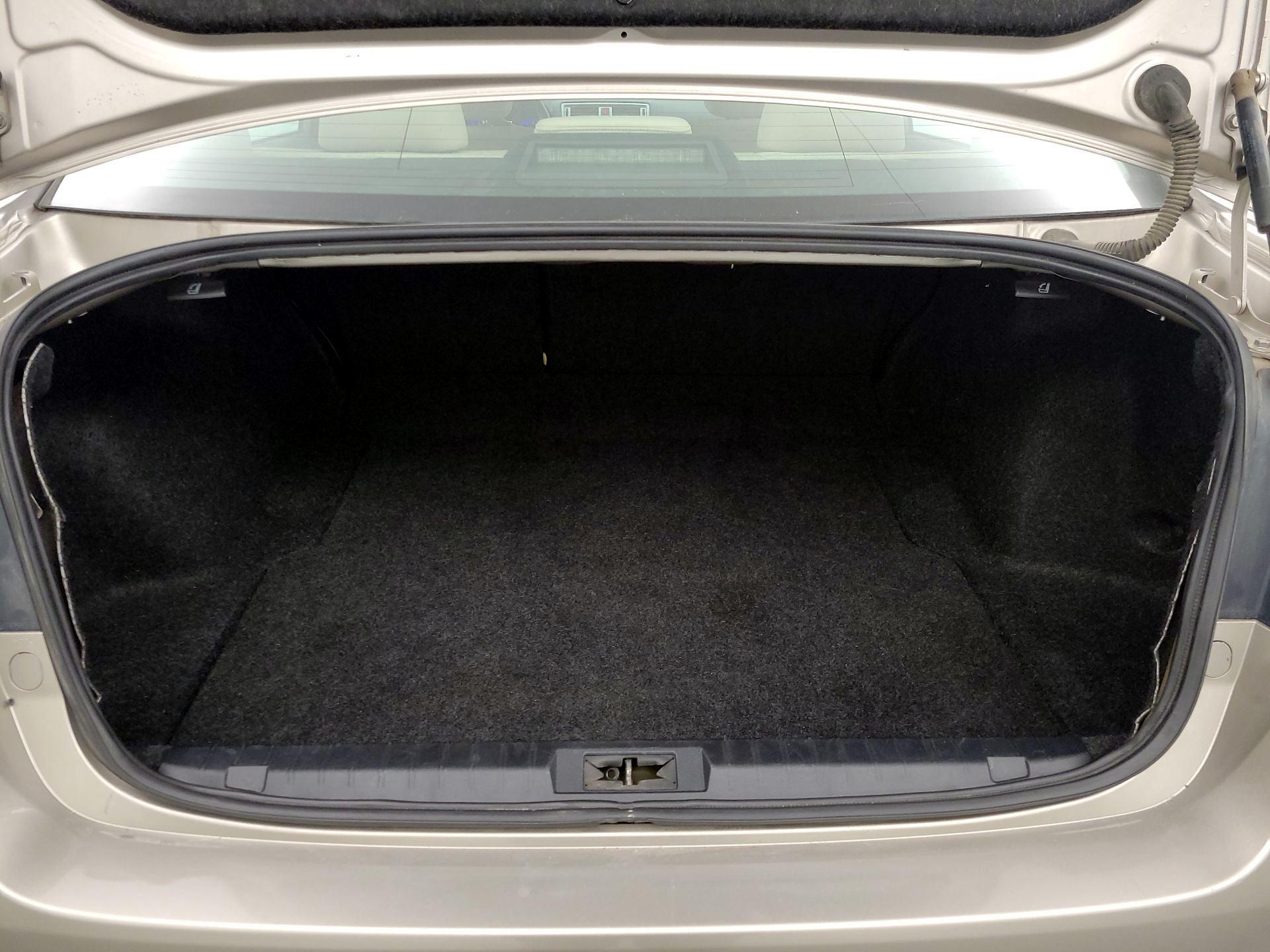 Thumbnail: 2017 Subaru Legacy - 20