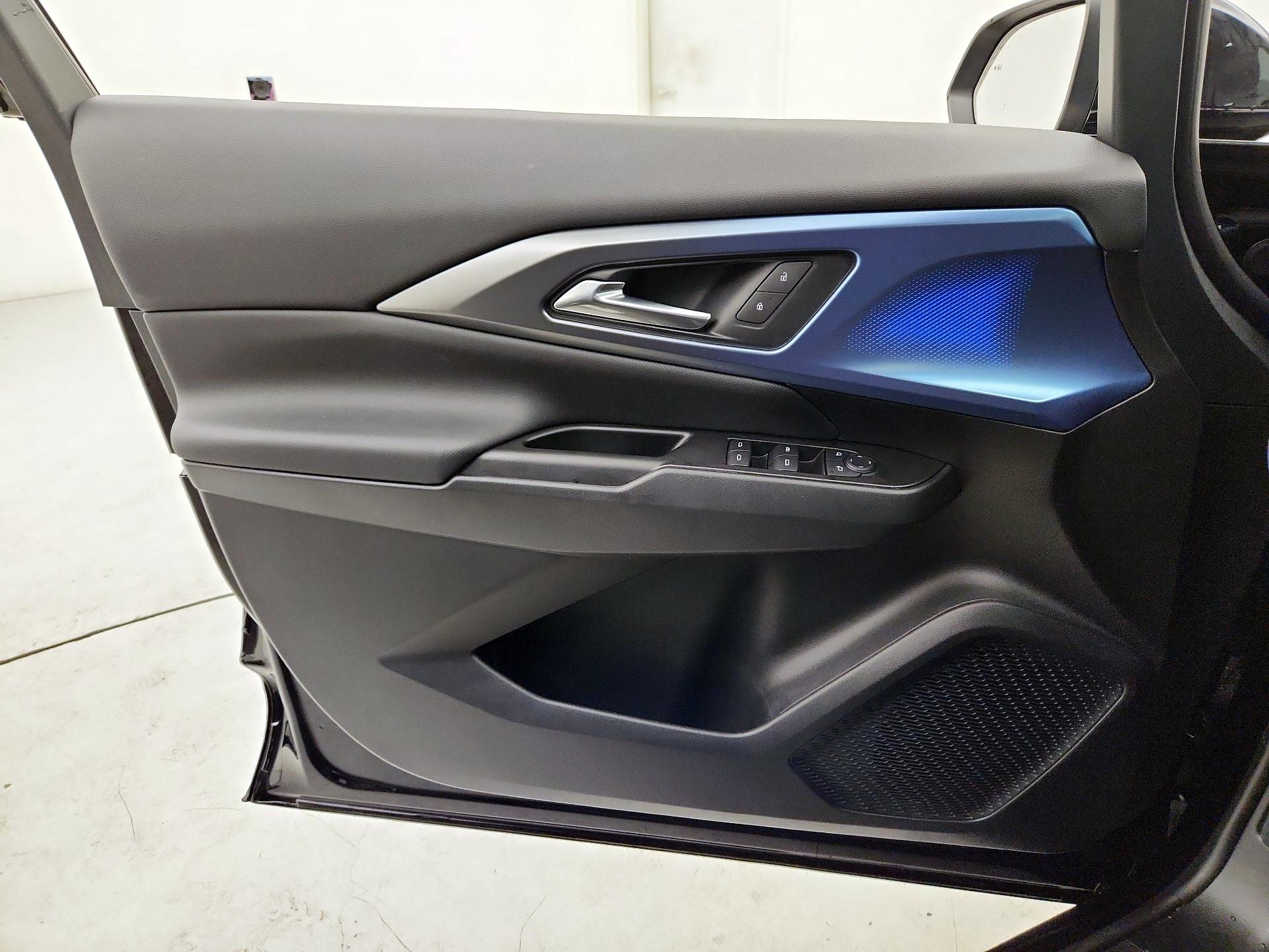 Thumbnail: 2025 Chevrolet Equinox - 12