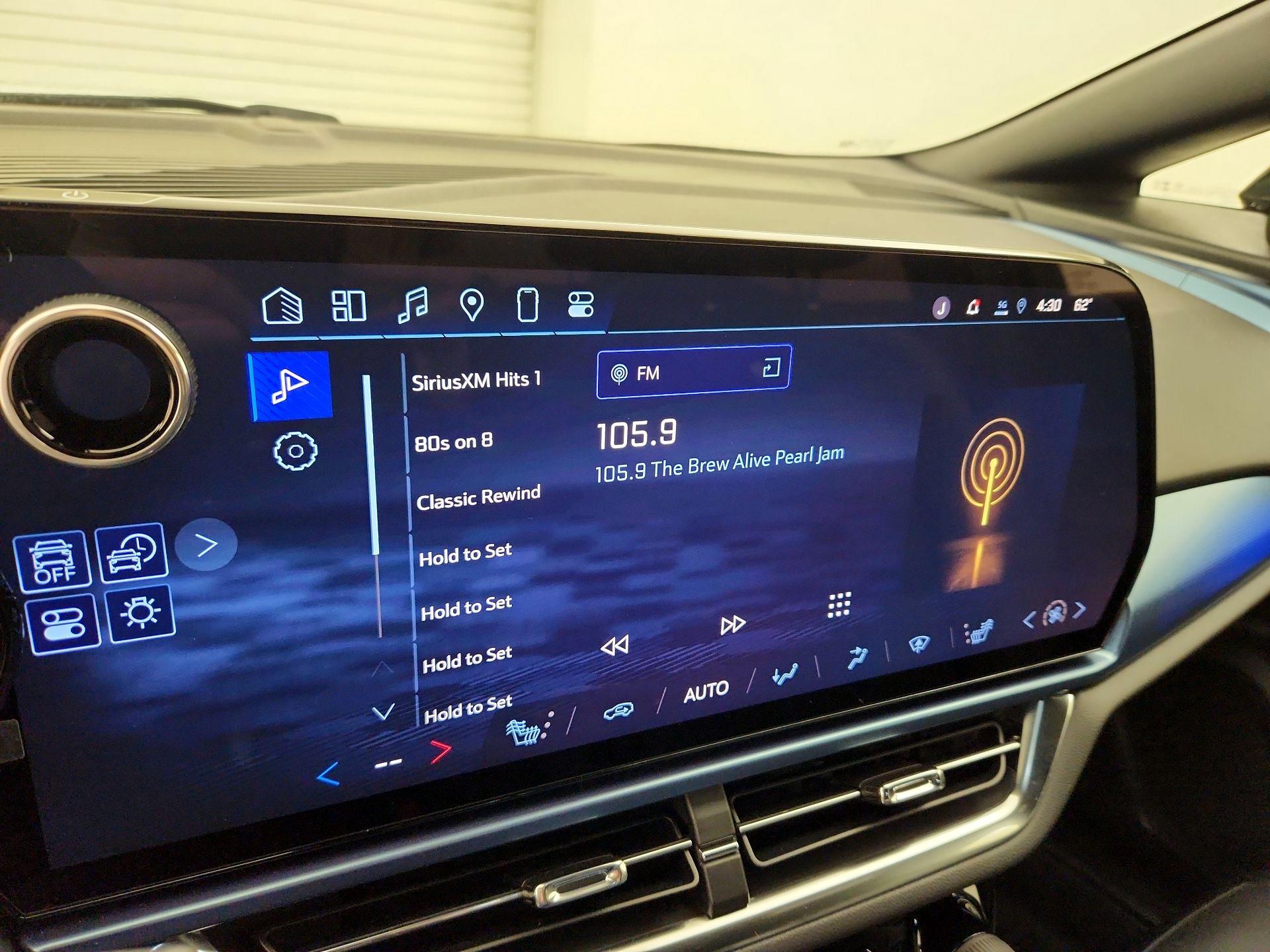 Thumbnail: 2025 Chevrolet Equinox - 16