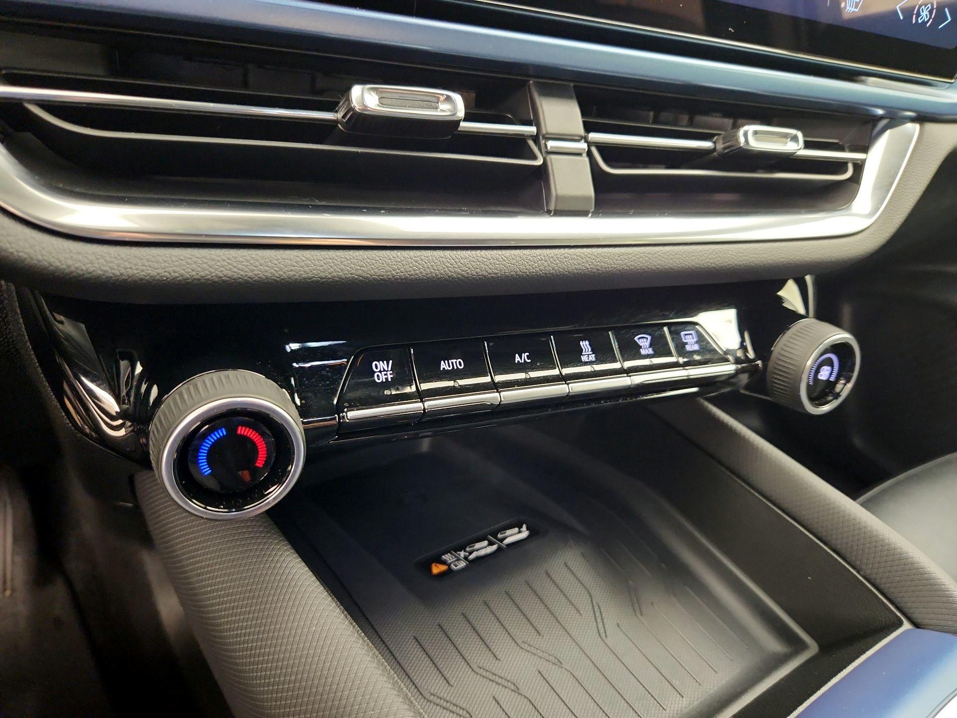 Thumbnail: 2025 Chevrolet Equinox - 17