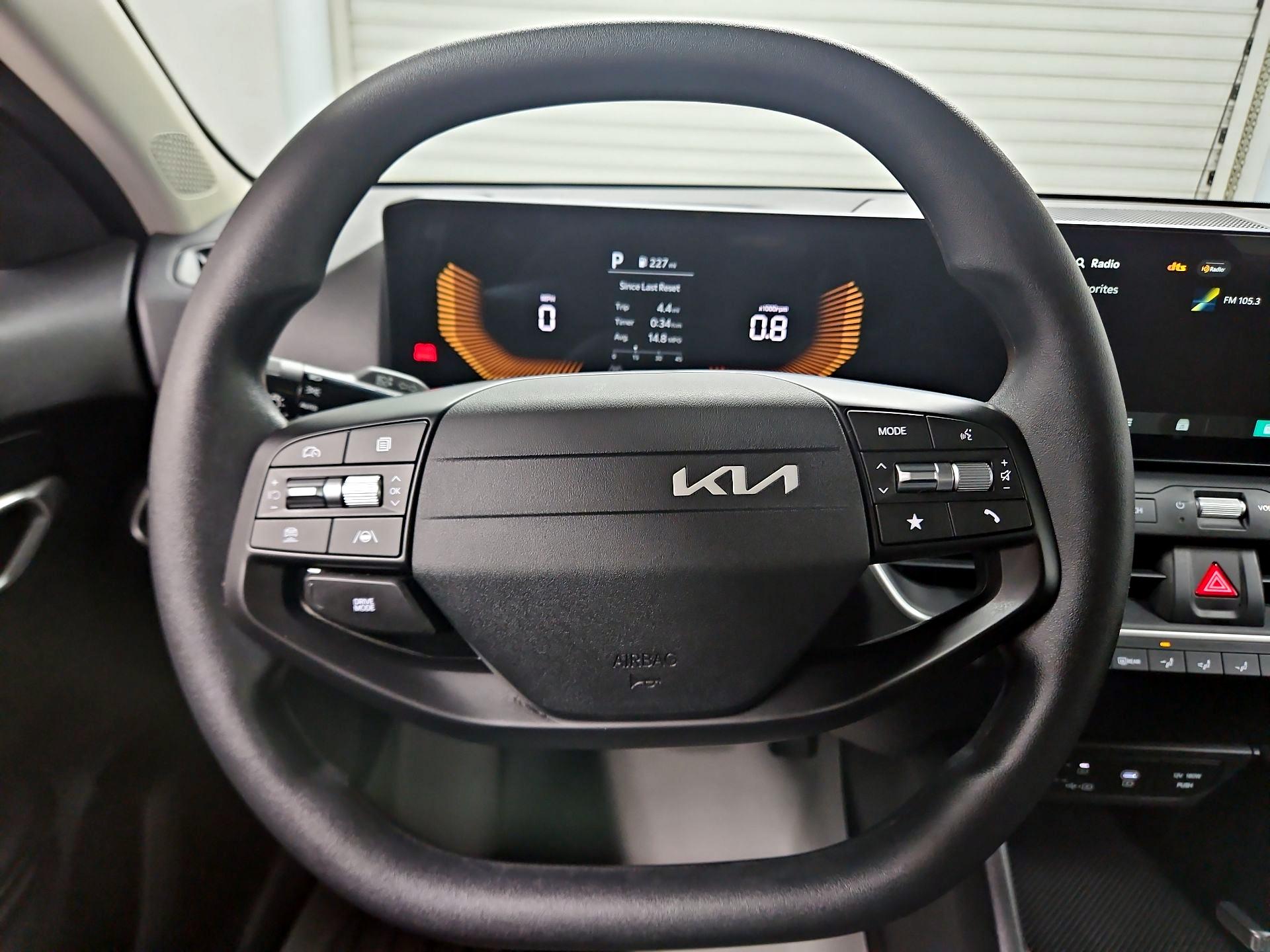 Thumbnail: 2025 Kia K4 - 10