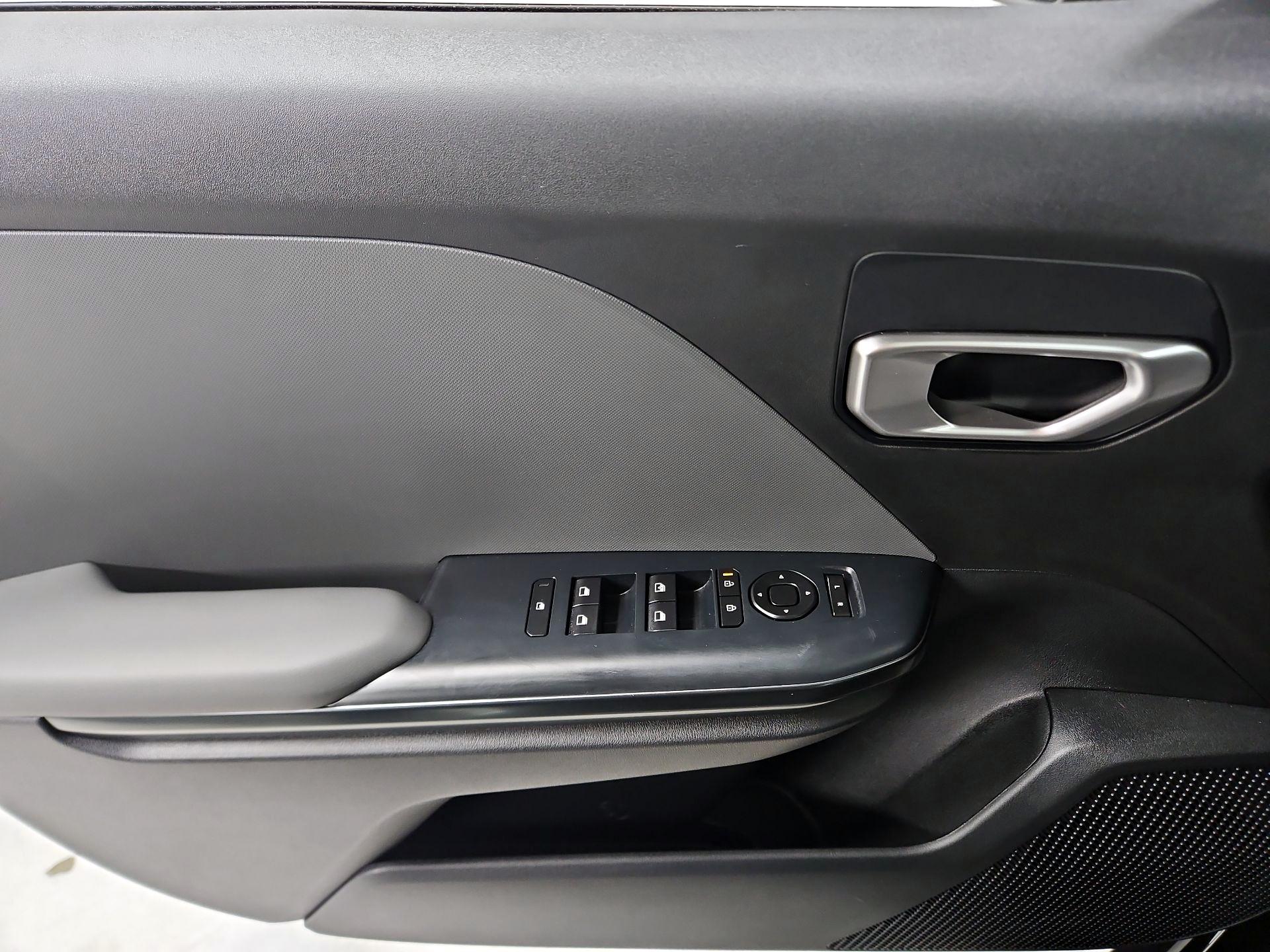 Thumbnail: 2025 Kia K4 - 12