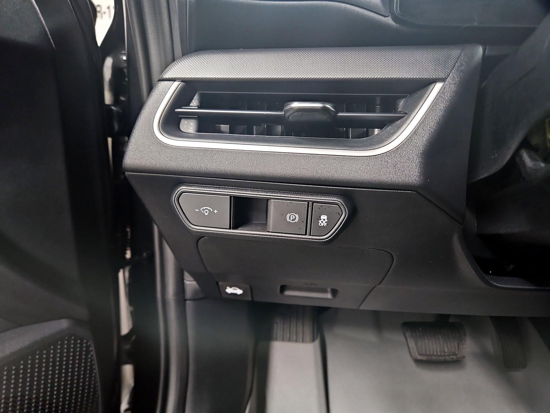 Thumbnail: 2025 Kia K4 - 13