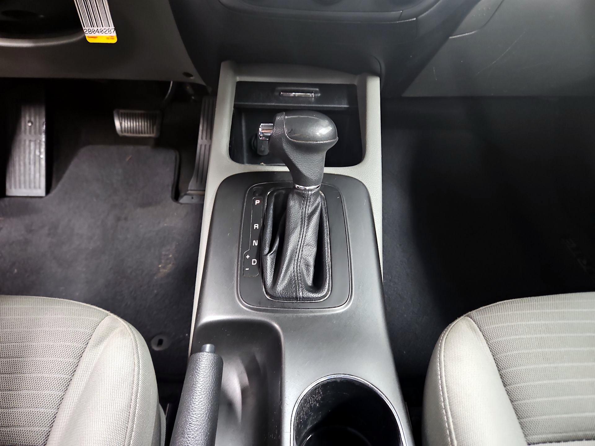 Thumbnail: 2016 Kia Forte - 16