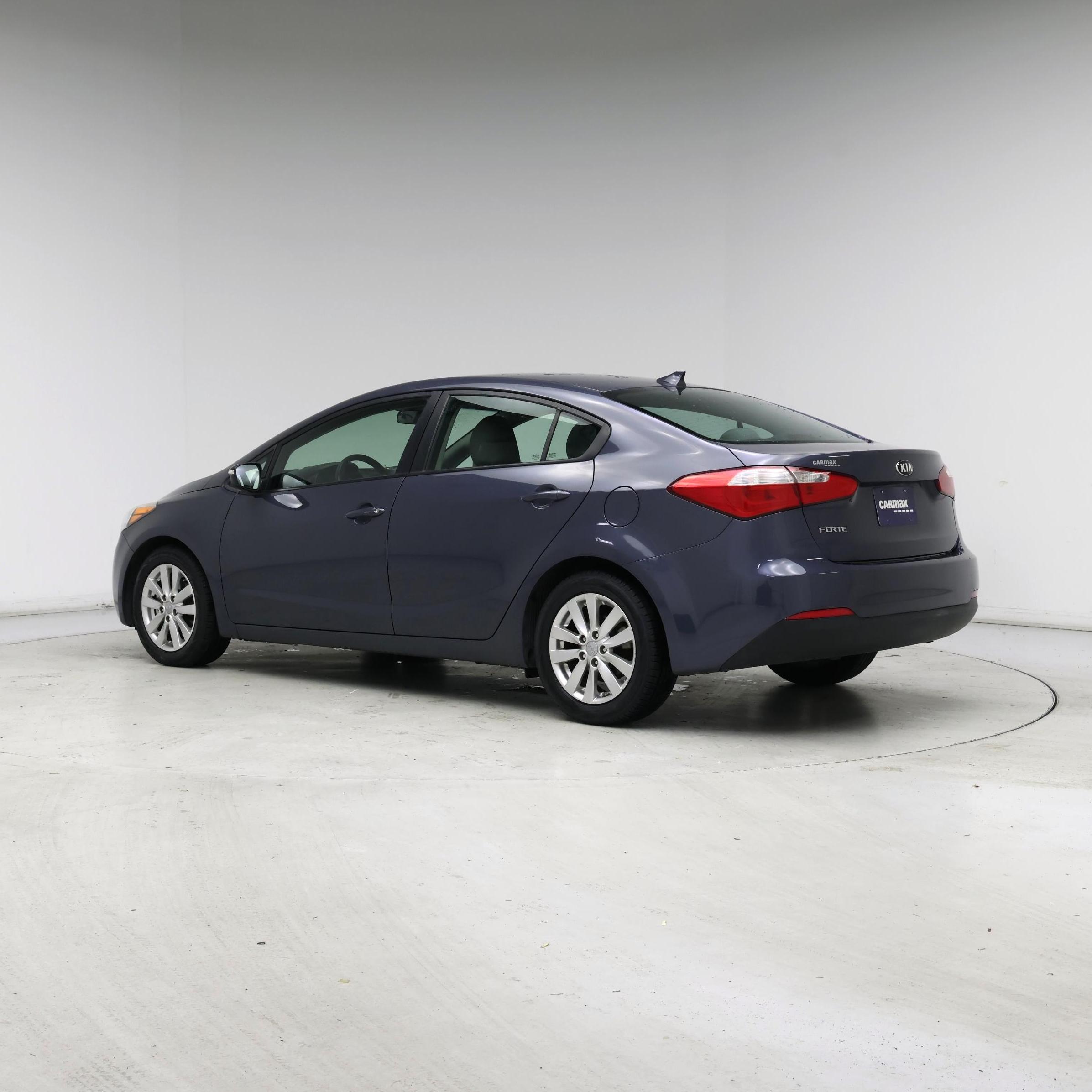 Thumbnail: 2016 Kia Forte - 2