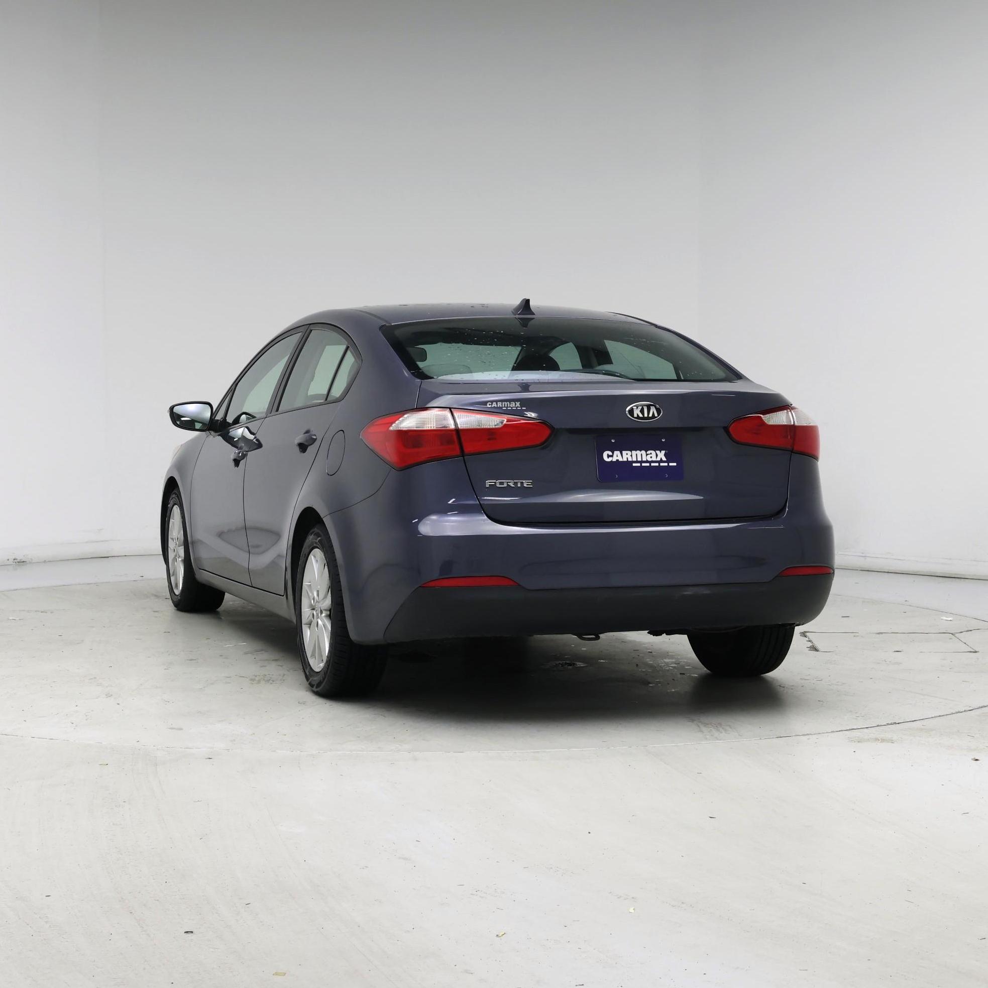 Thumbnail: 2016 Kia Forte - 6