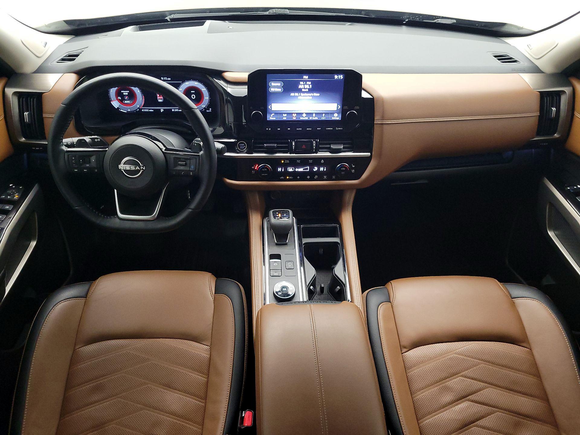 Thumbnail: 2023 Nissan Pathfinder - 9