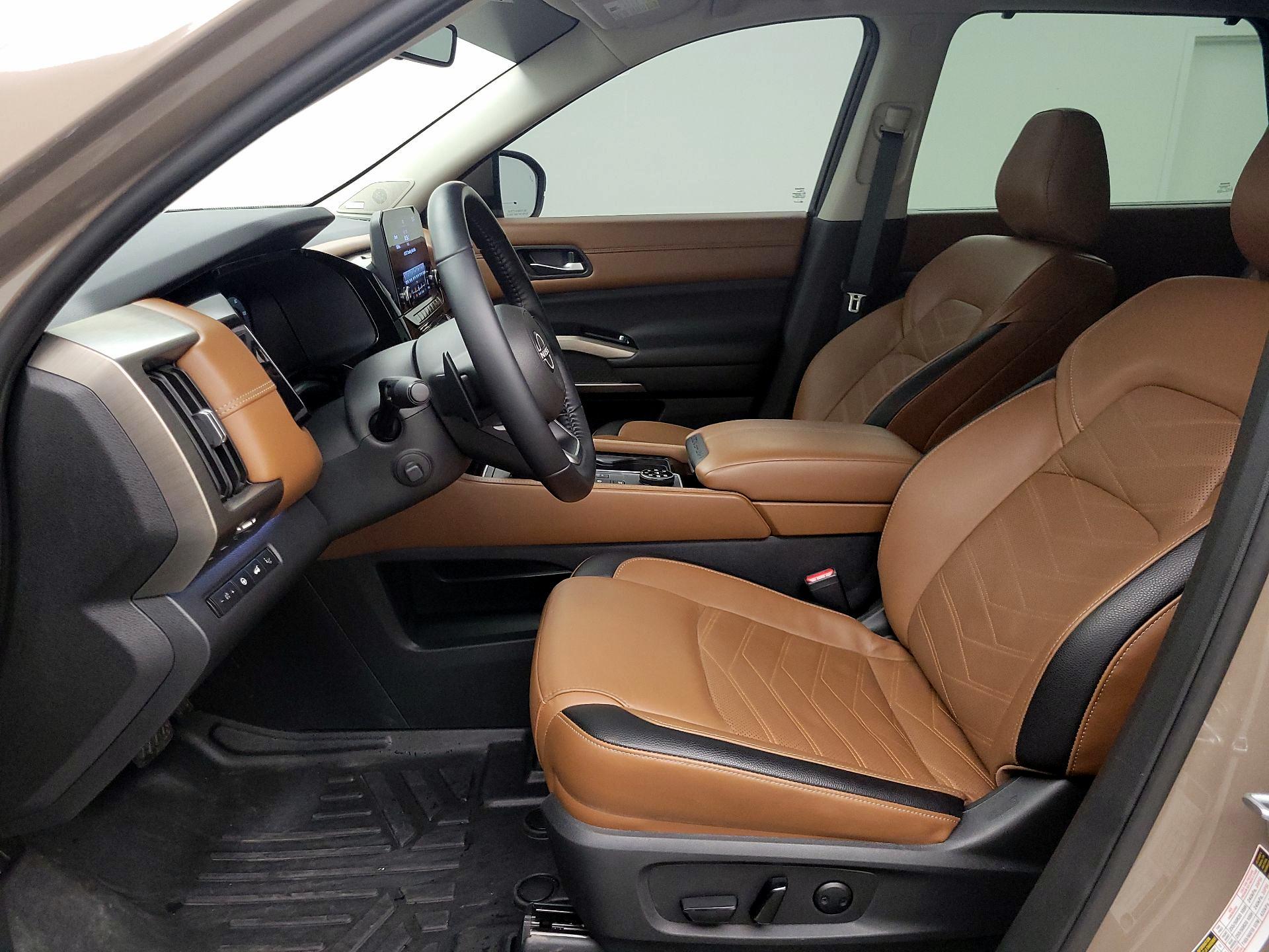 Thumbnail: 2023 Nissan Pathfinder - 11