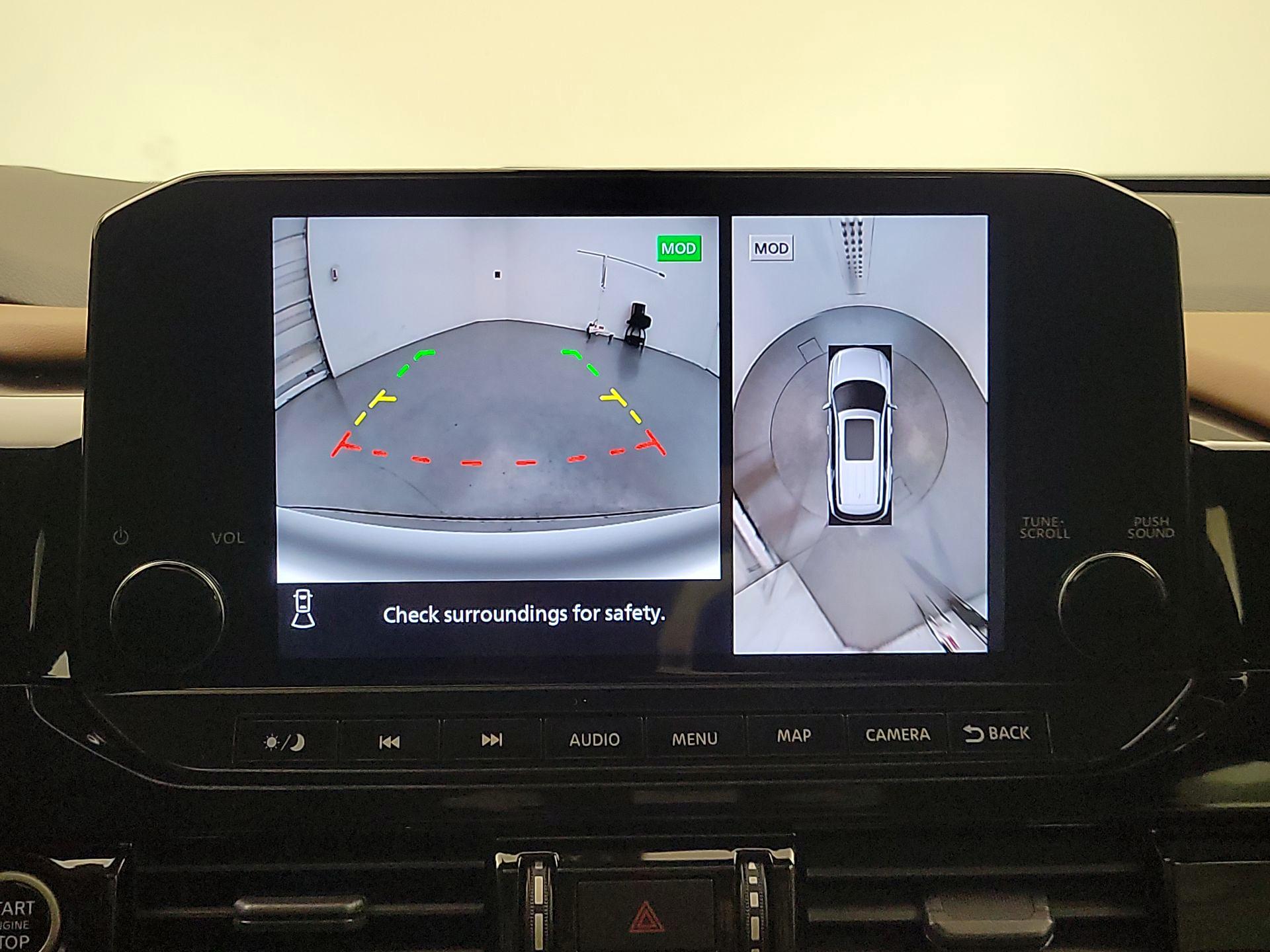 Thumbnail: 2023 Nissan Pathfinder - 15