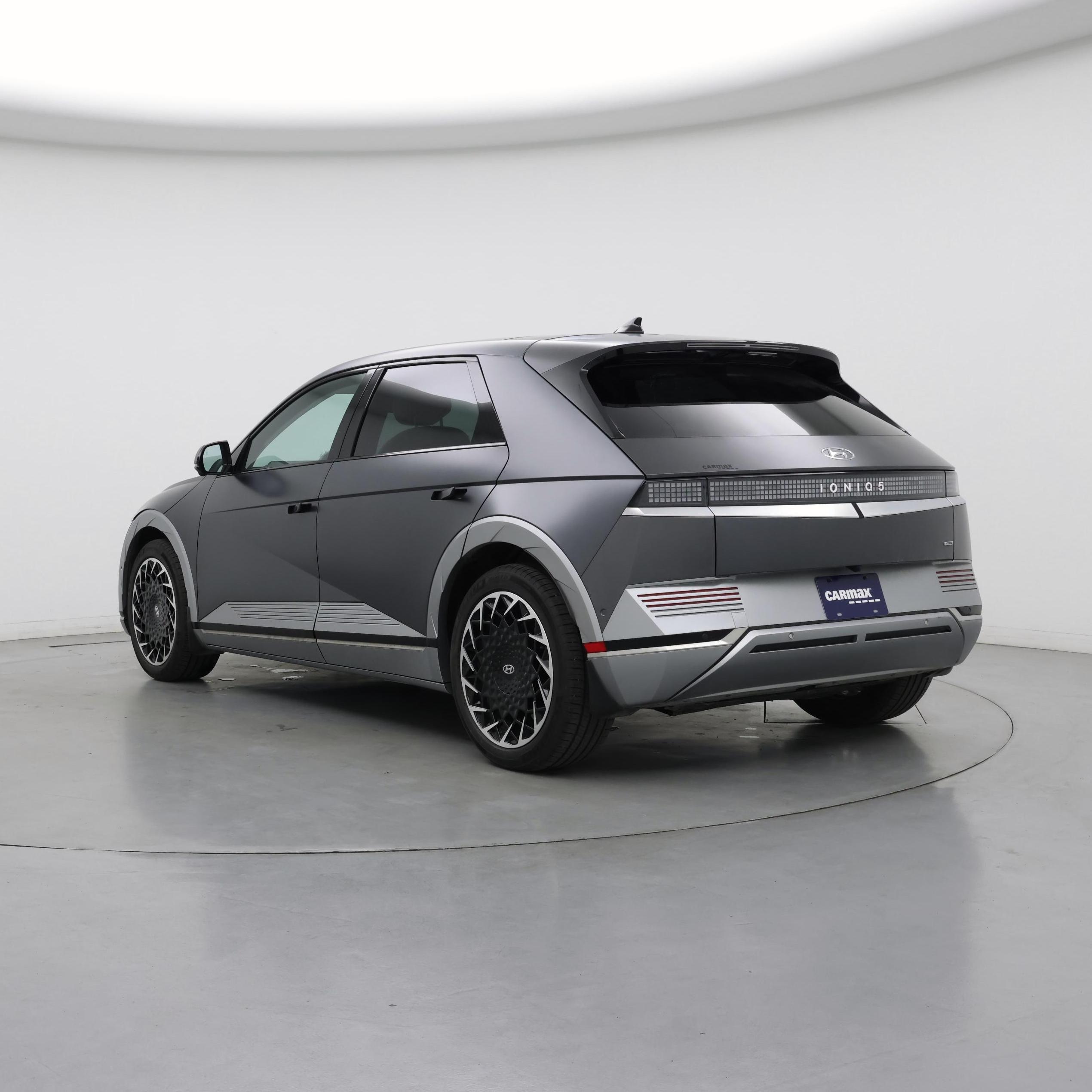 Thumbnail: 2023 Hyundai Ioniq 5 - 2