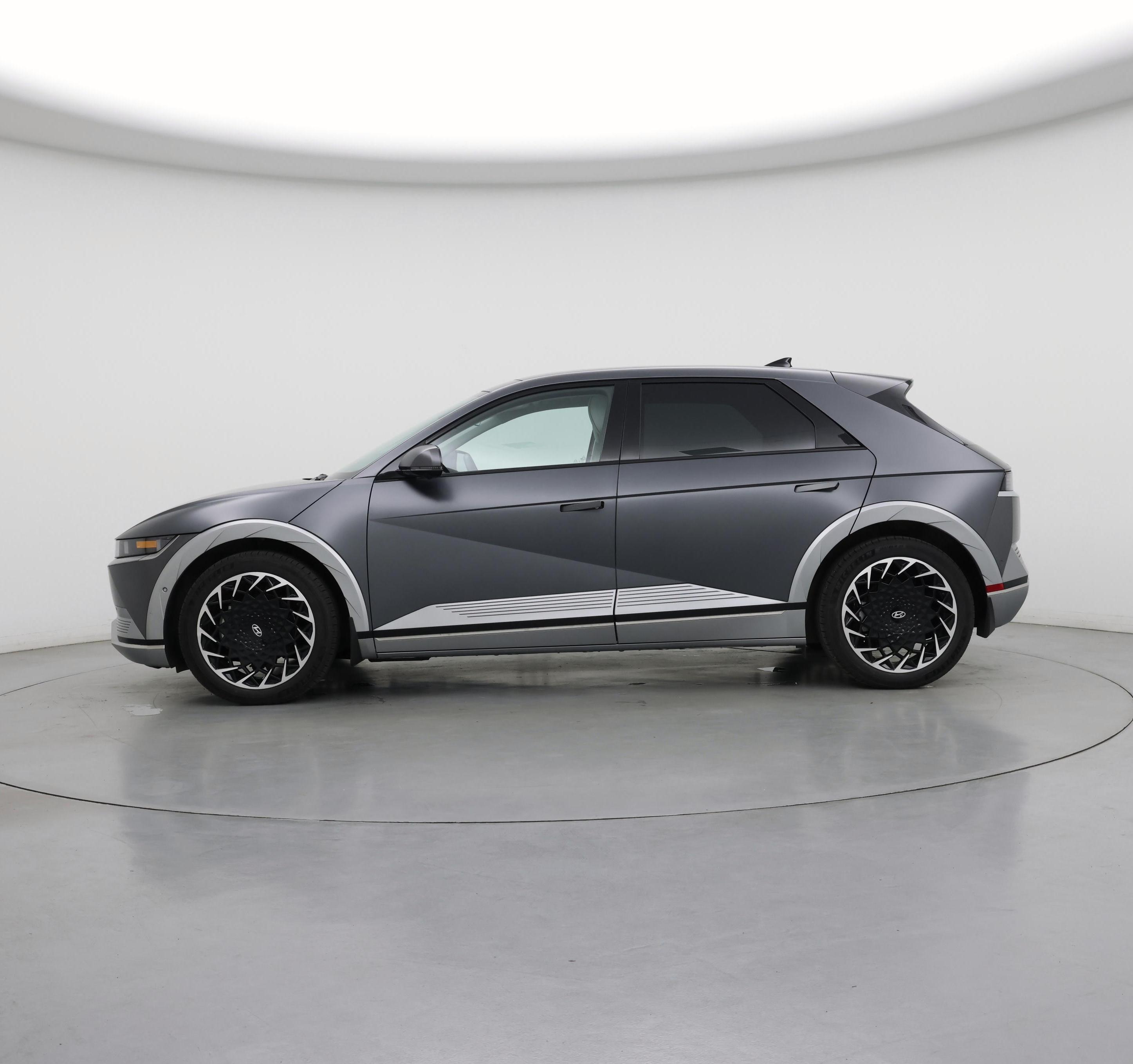 Thumbnail: 2023 Hyundai Ioniq 5 - 3