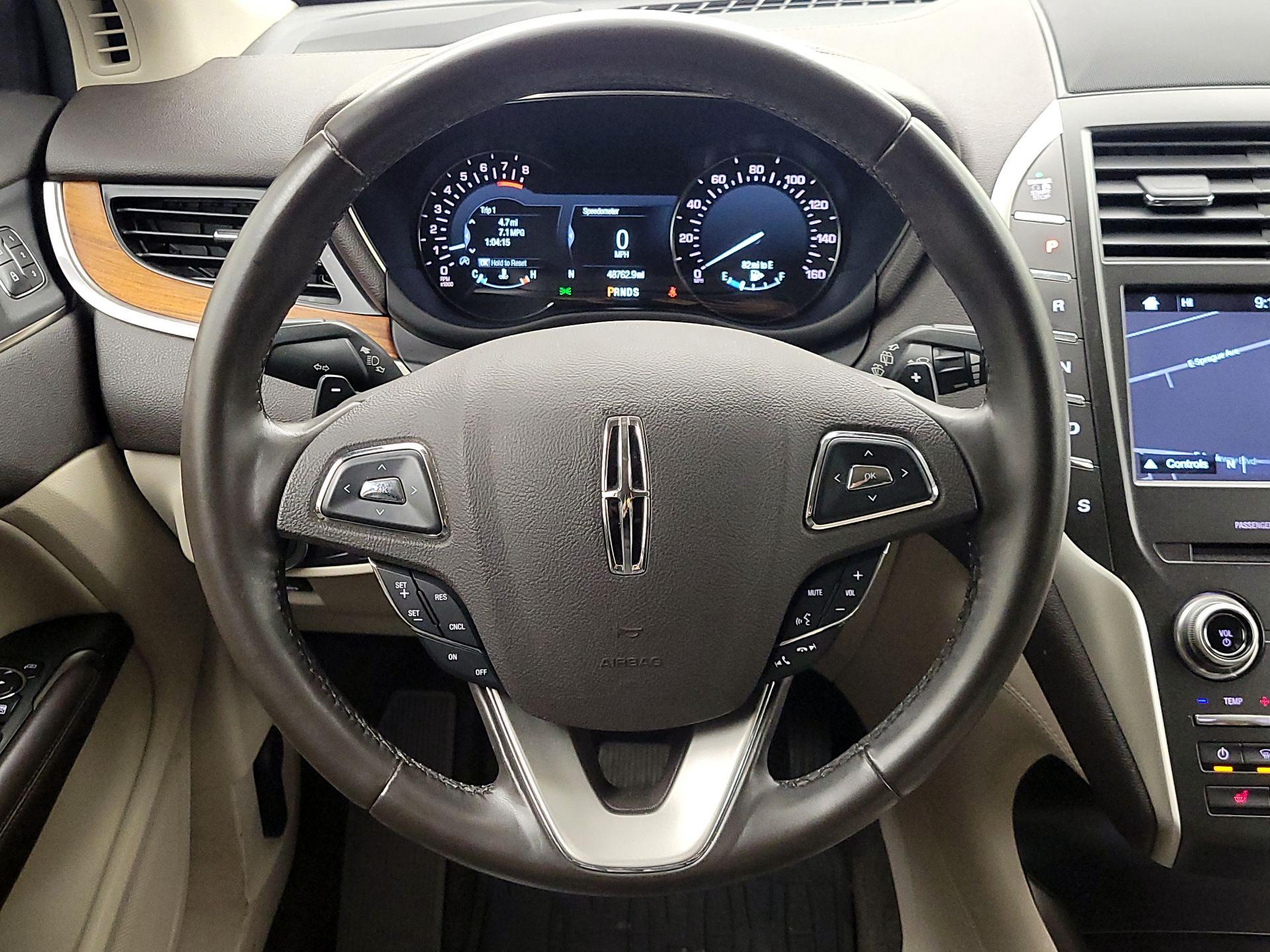 Thumbnail: 2017 Lincoln MKC - 10