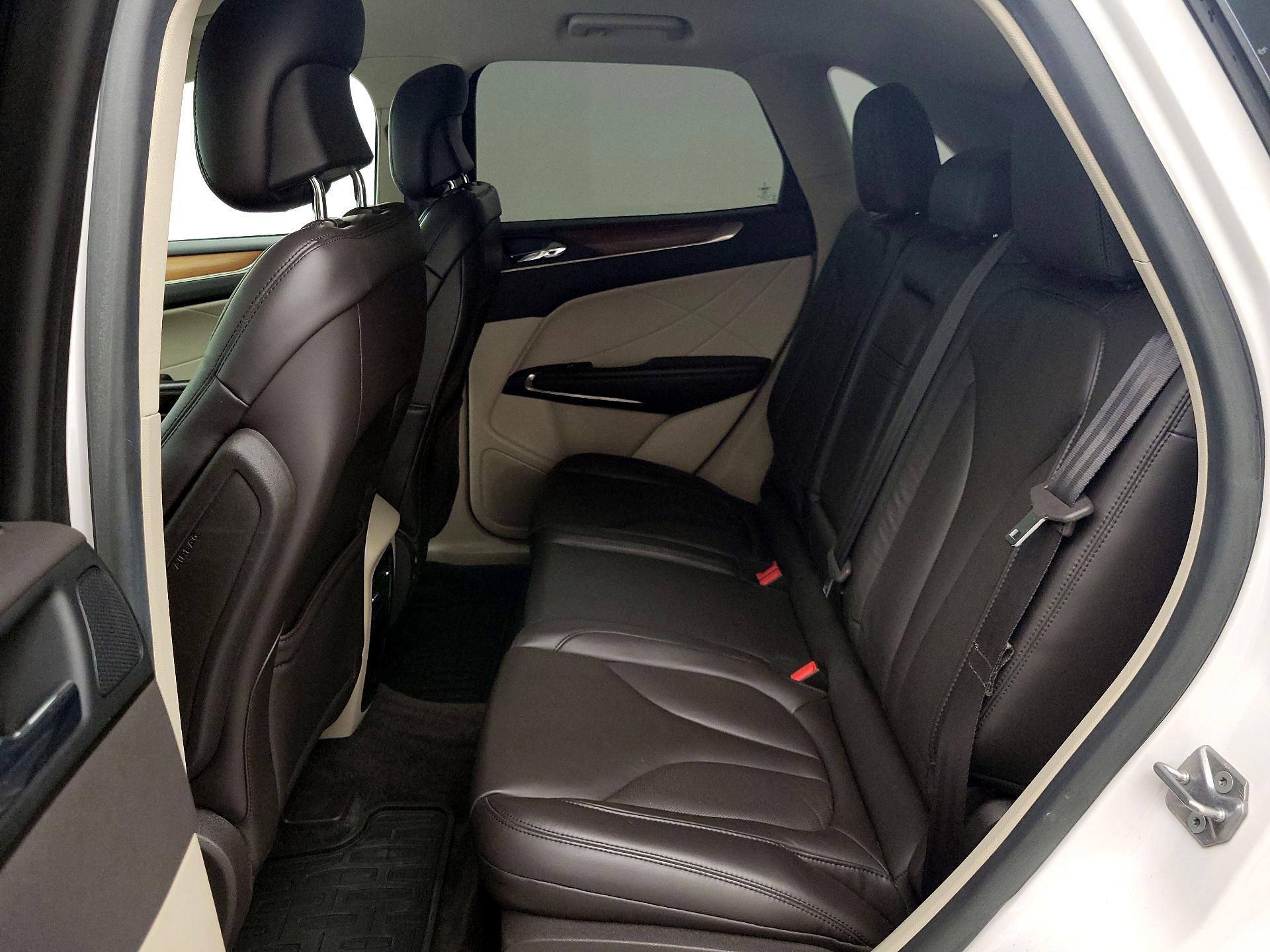 Thumbnail: 2017 Lincoln MKC - 20