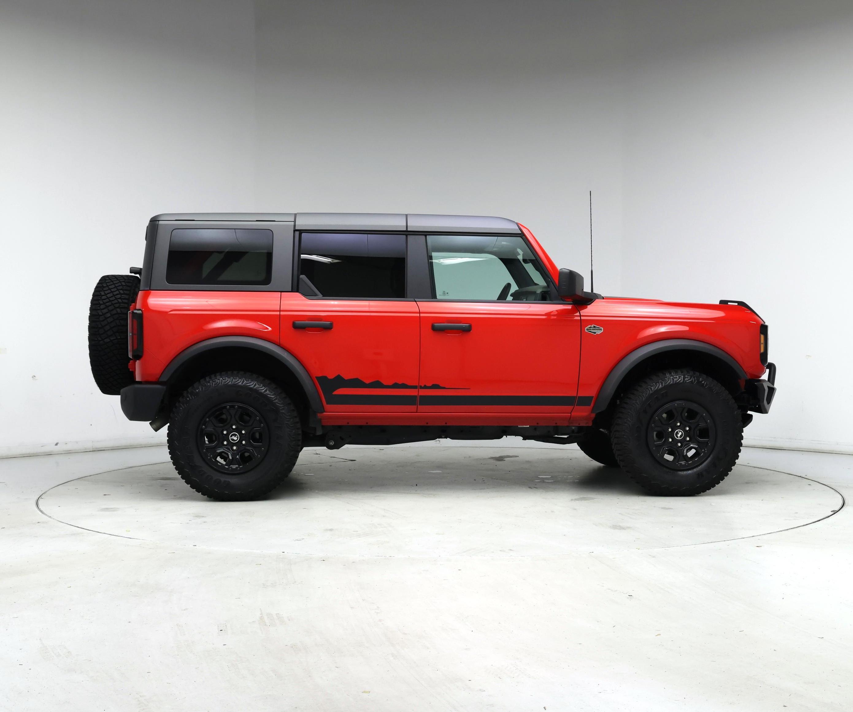 Thumbnail: 2023 Ford Bronco - 3