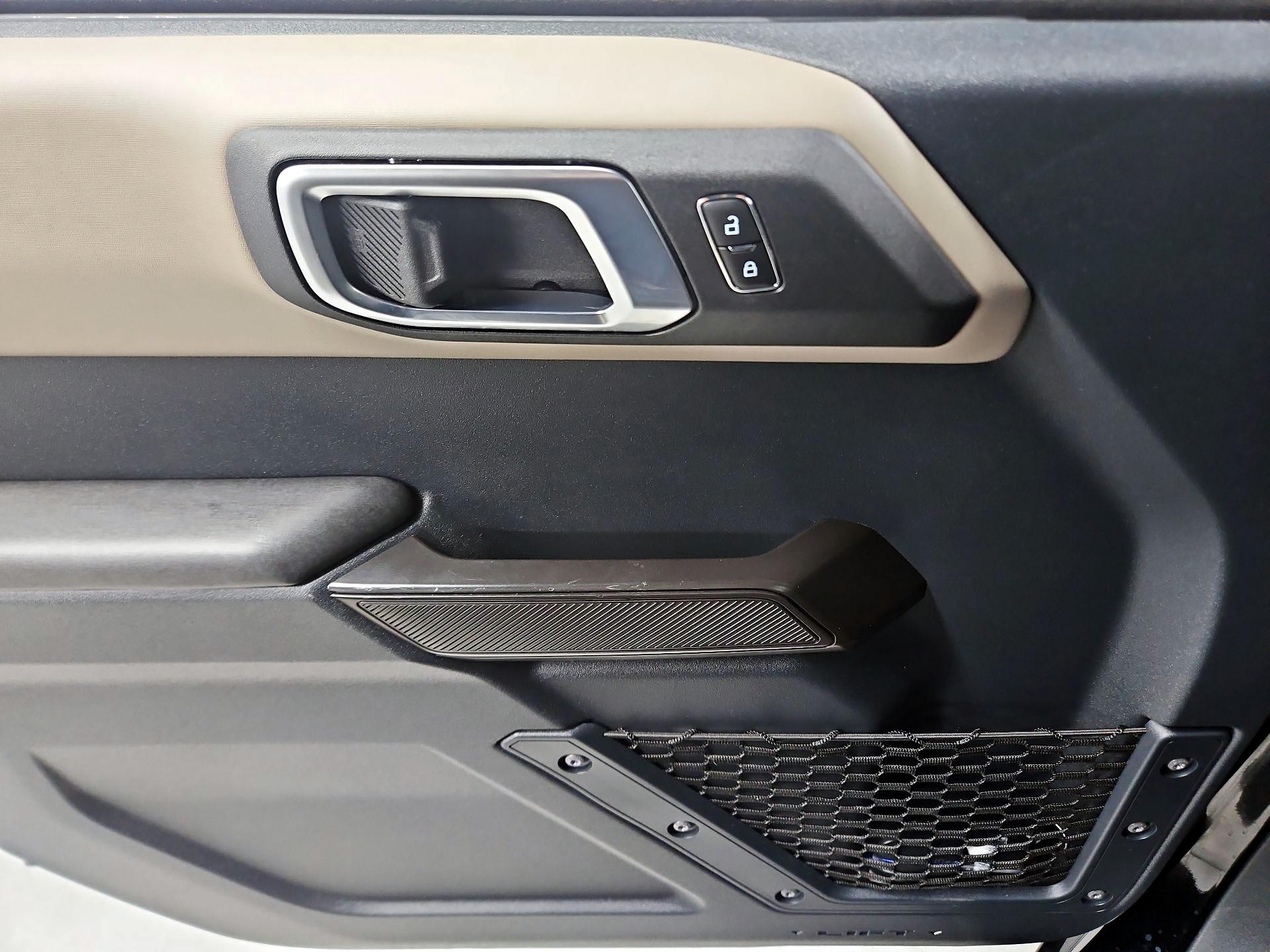 Thumbnail: 2024 Ford Bronco - 12