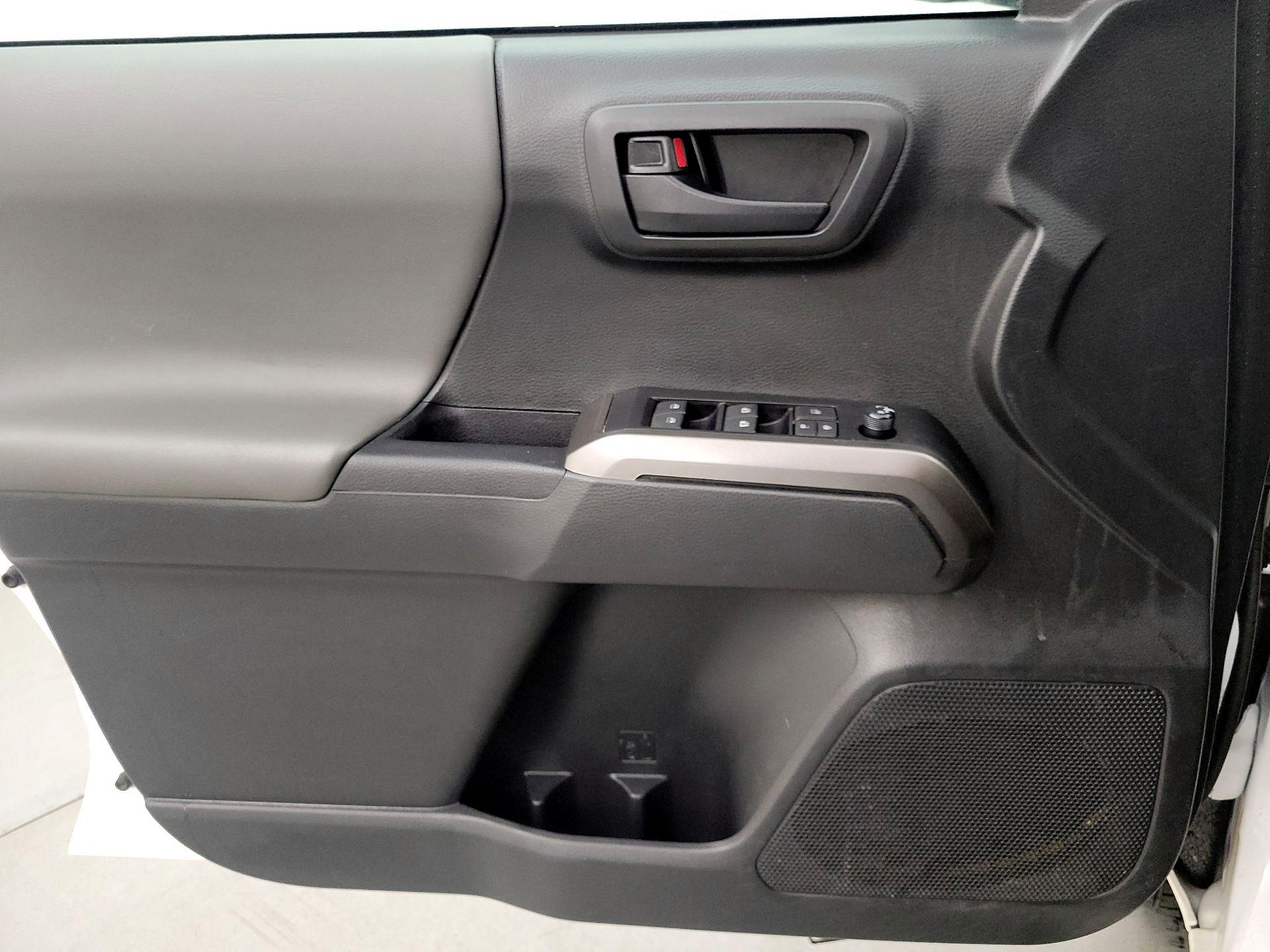 Thumbnail: 2023 Toyota Tacoma - 12