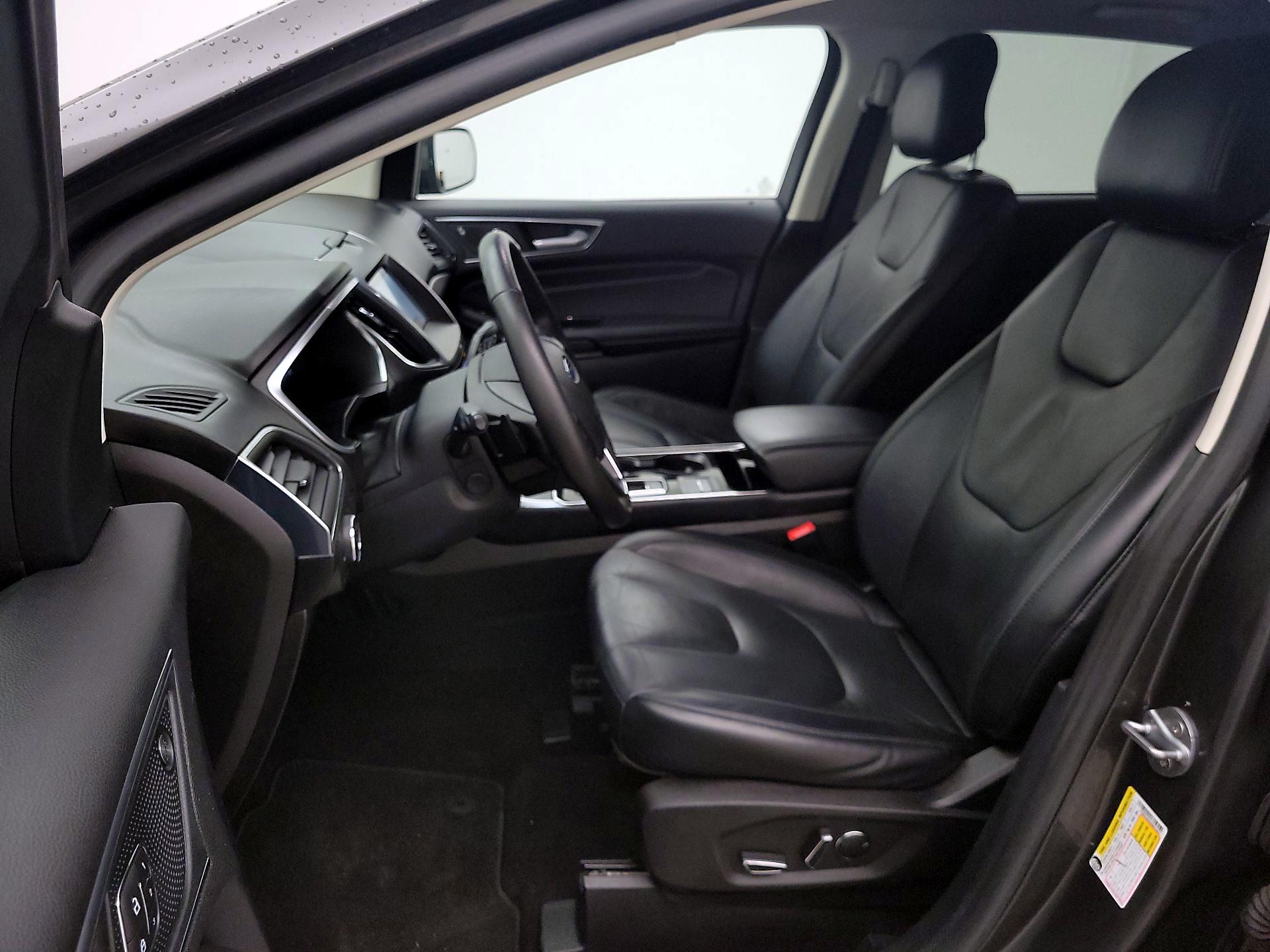 Thumbnail: 2019 Ford Edge - 11