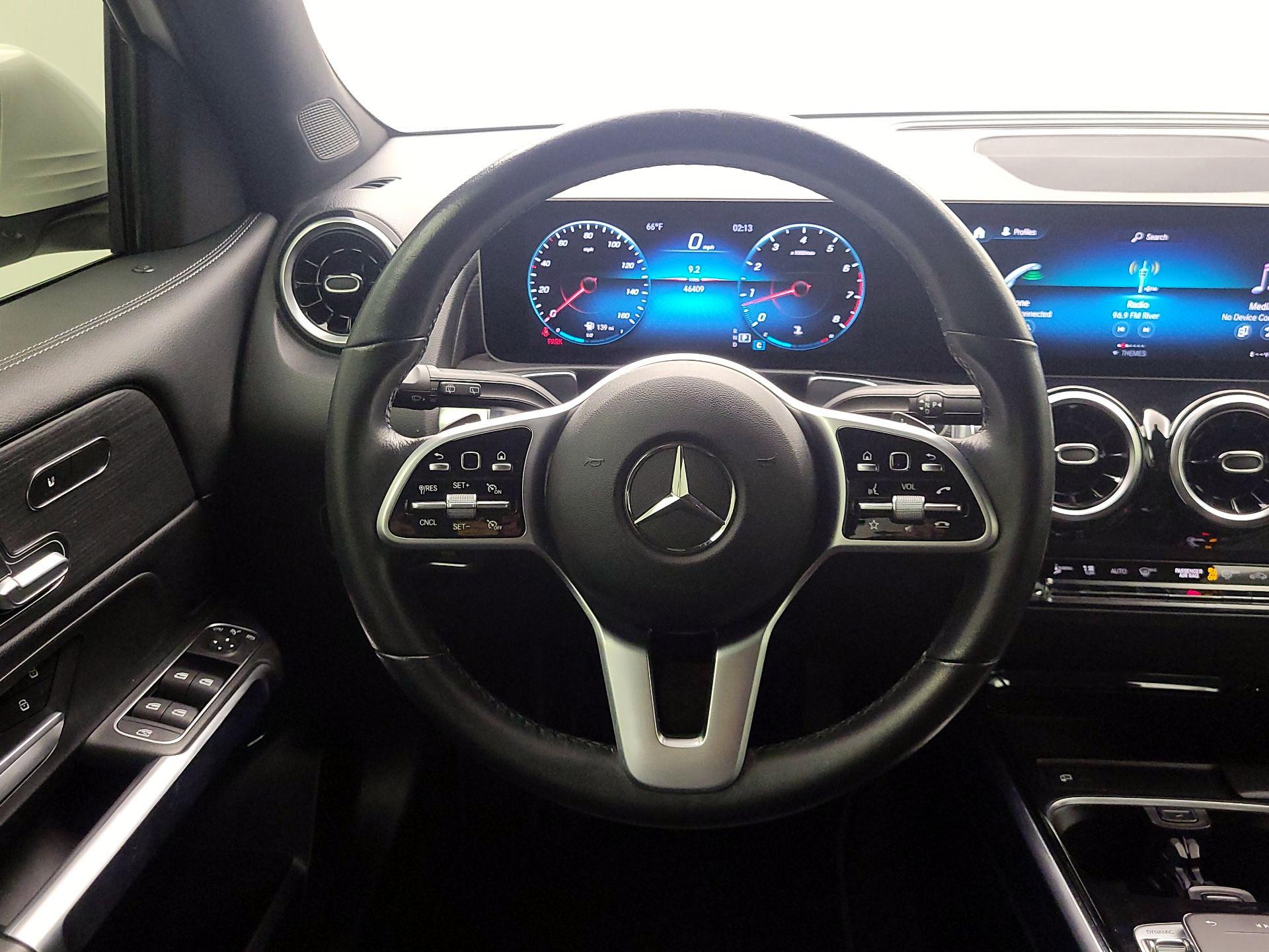 Thumbnail: 2020 Mercedes-Benz GLB - 10