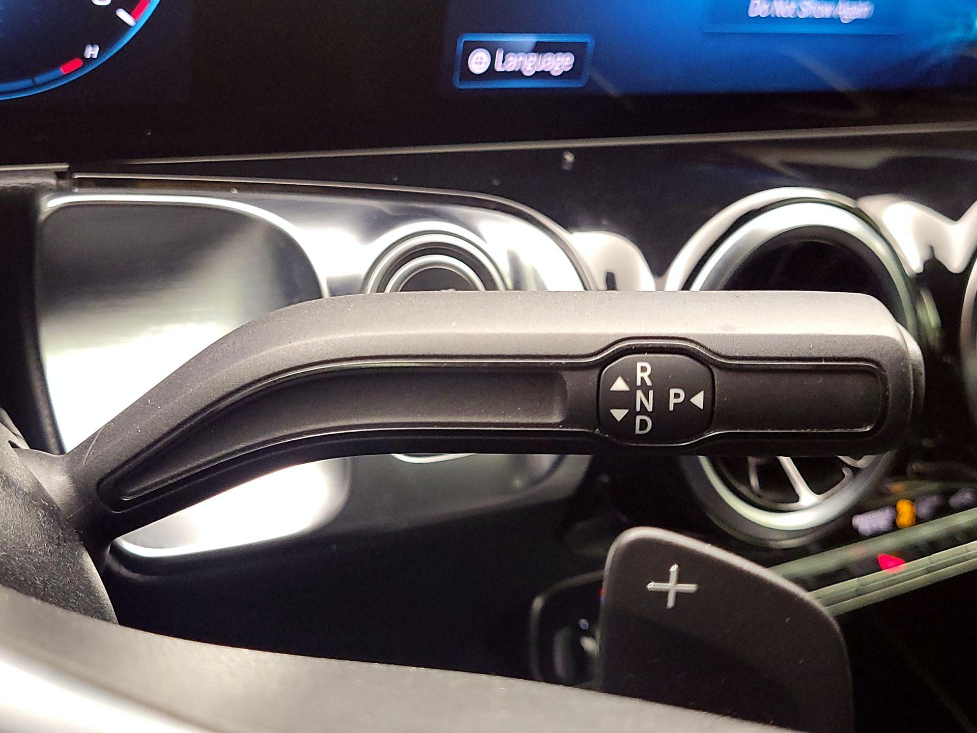 Thumbnail: 2020 Mercedes-Benz GLB - 17