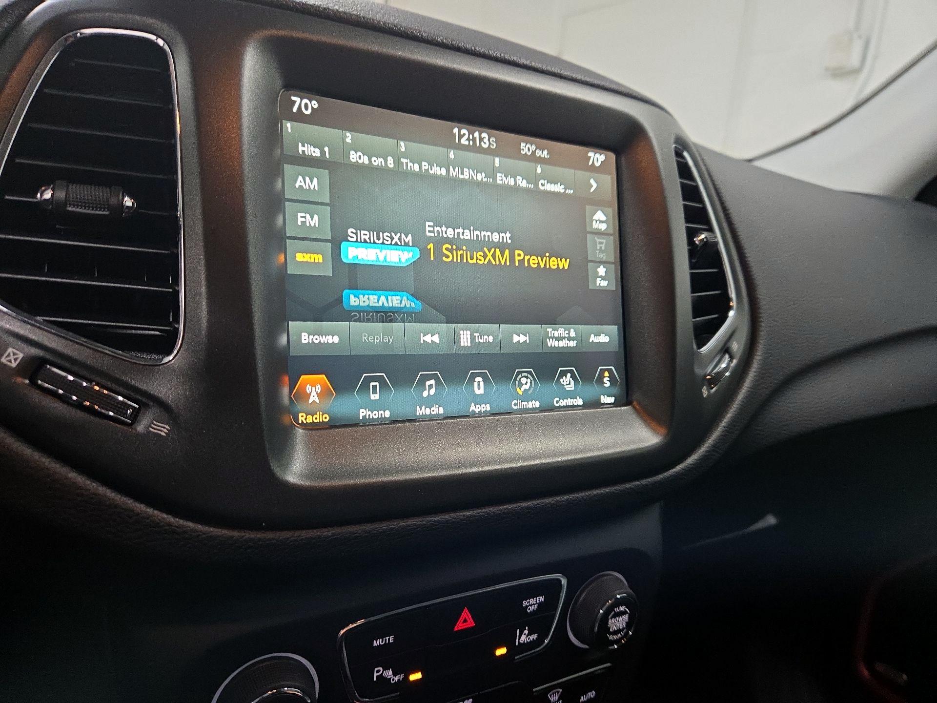 Thumbnail: 2017 Jeep Compass - 16