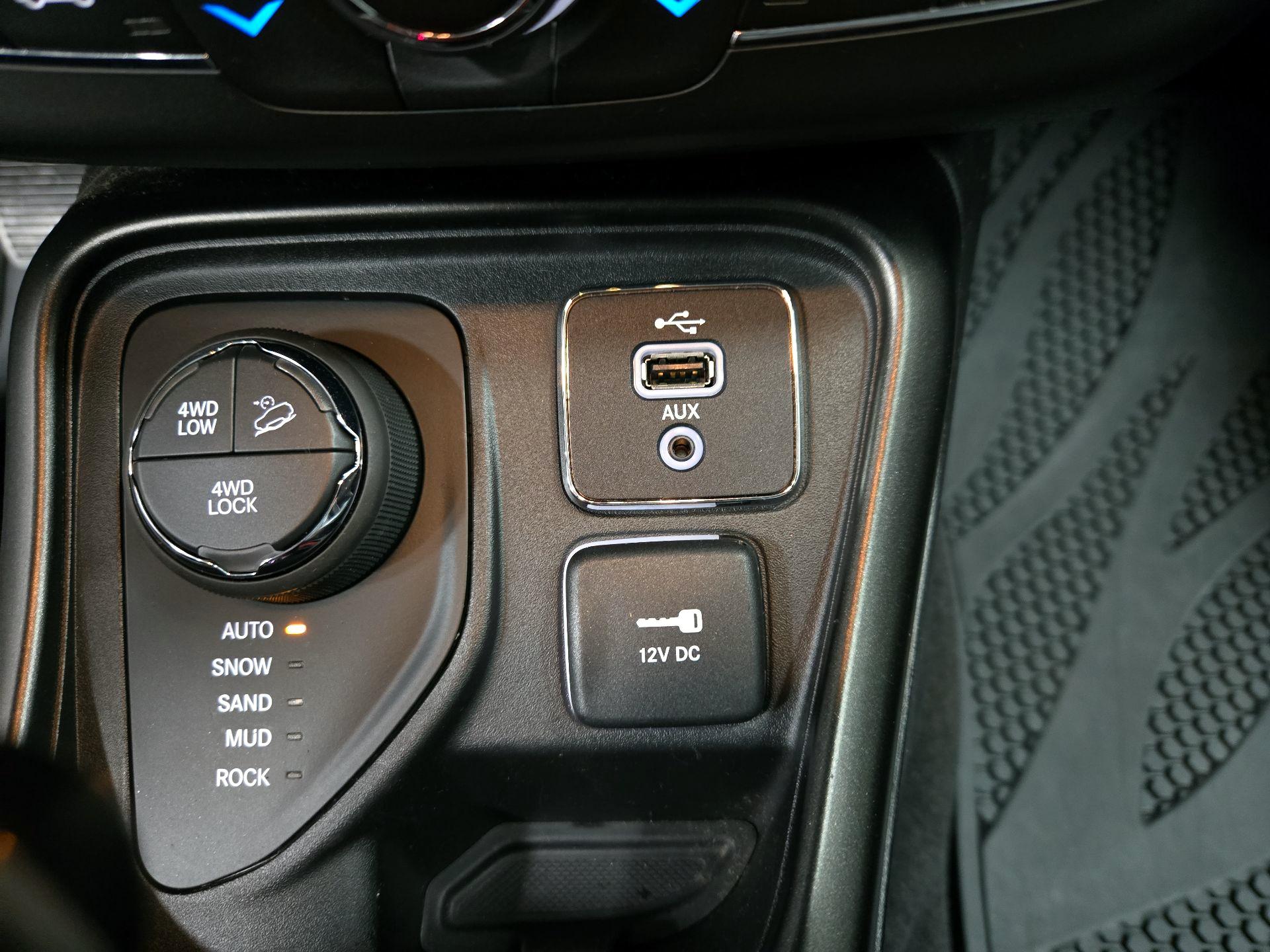 Thumbnail: 2017 Jeep Compass - 19