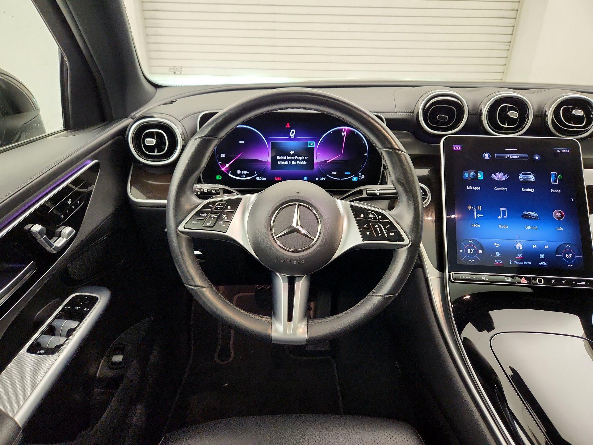 Thumbnail: 2023 Mercedes-Benz GLC - 10