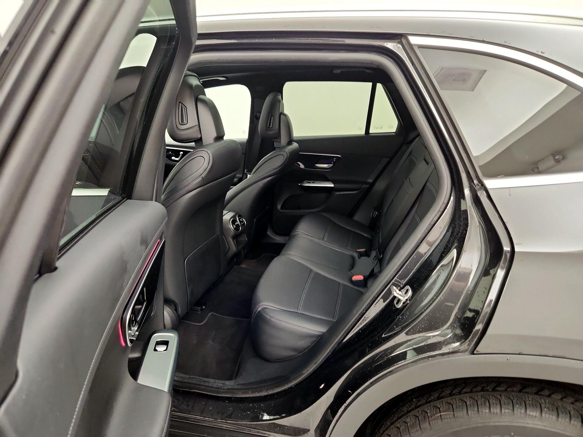 Thumbnail: 2023 Mercedes-Benz GLC - 20