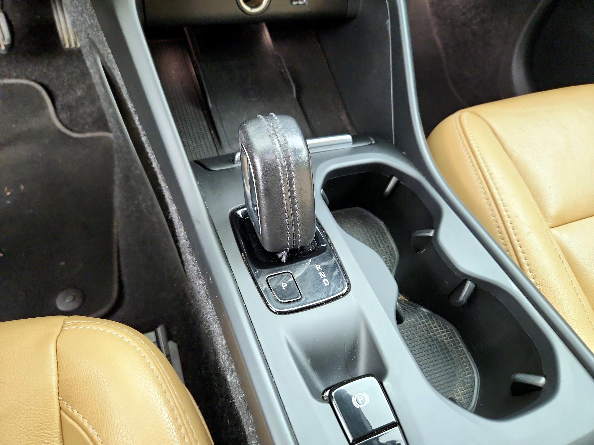 Thumbnail: 2020 Volvo XC40 - 17