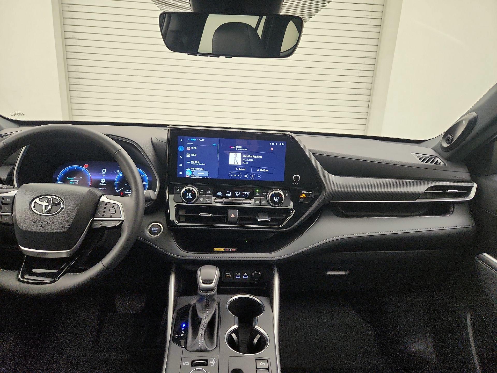 Thumbnail: 2026 Toyota Highlander - 9