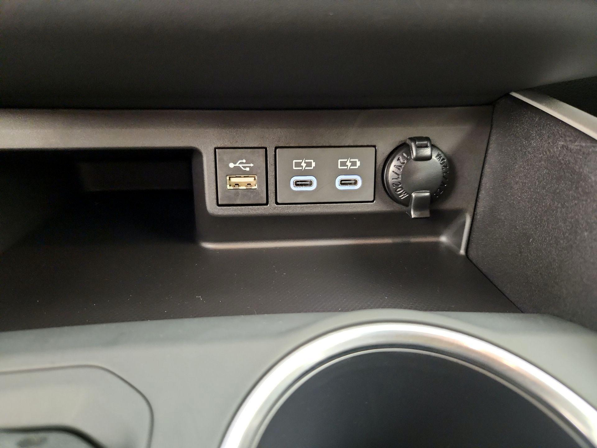 Thumbnail: 2026 Toyota Highlander - 18