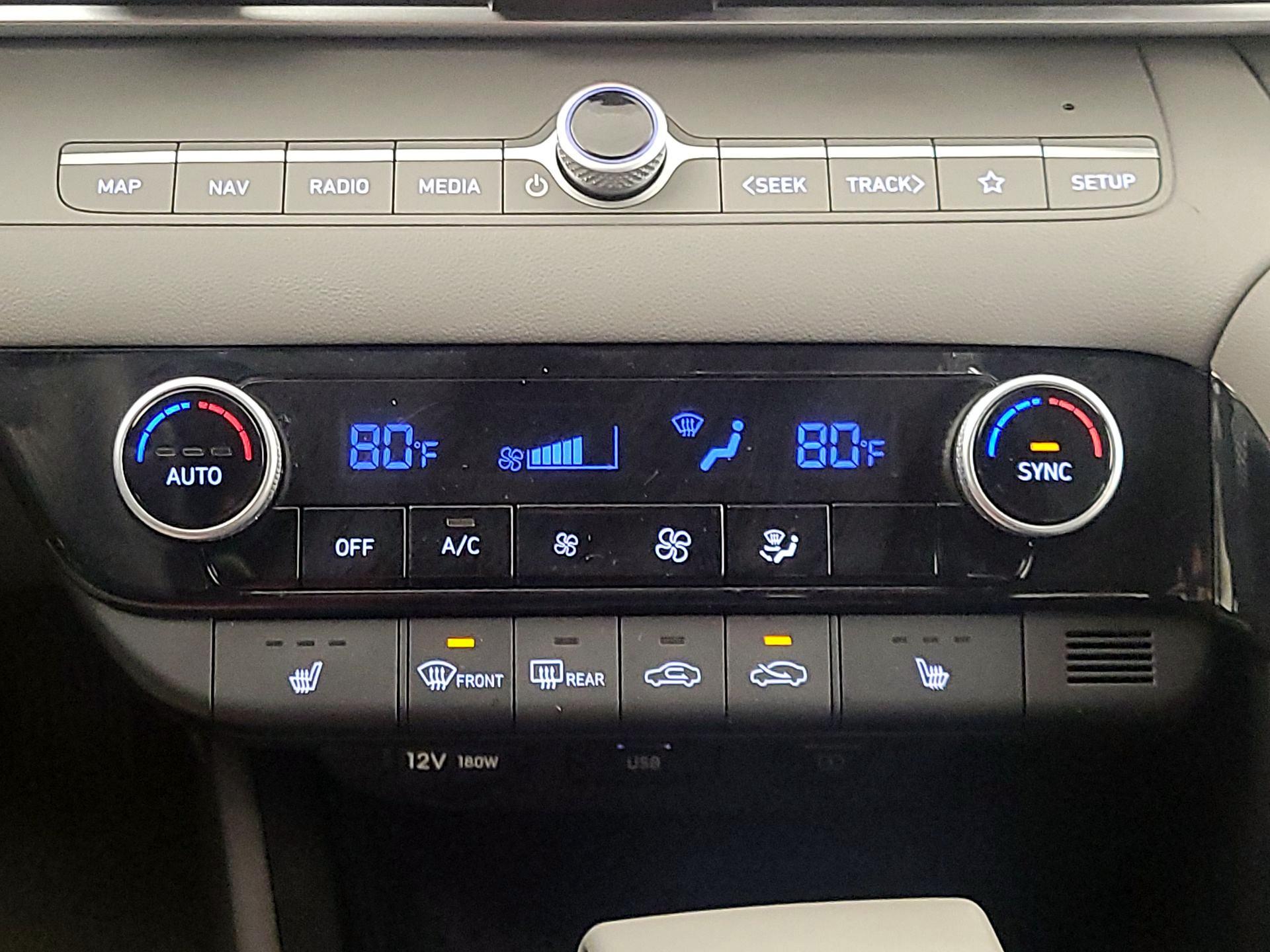 Thumbnail: 2023 Hyundai Elantra - 17