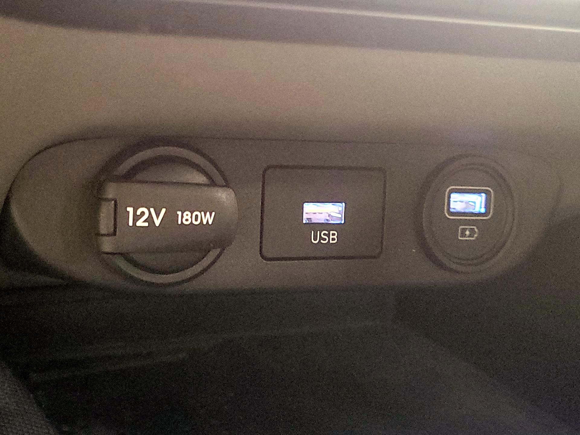 Thumbnail: 2023 Hyundai Elantra - 19