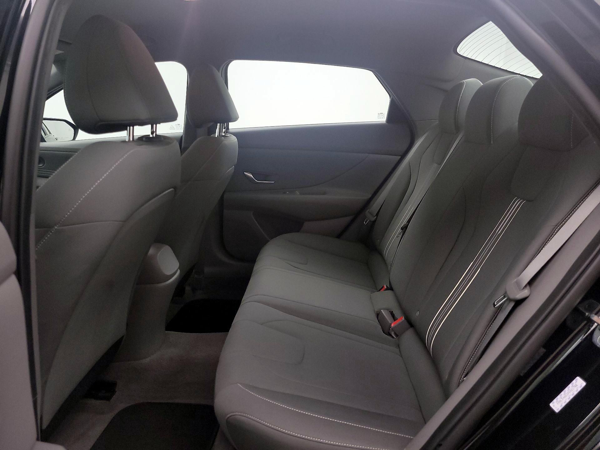 Thumbnail: 2023 Hyundai Elantra - 20