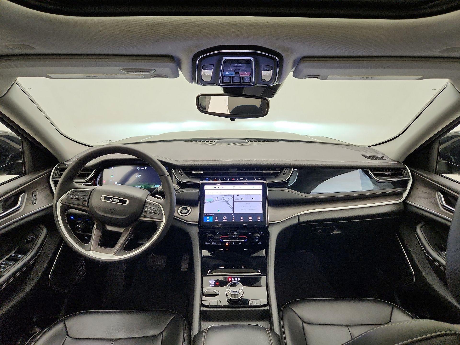 Thumbnail: 2023 Jeep Grand Cherokee - 9