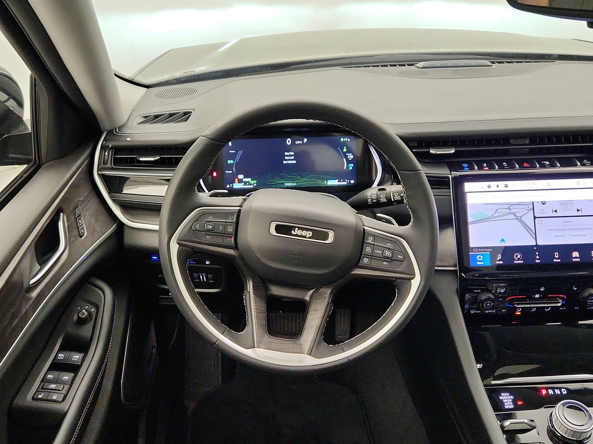 Thumbnail: 2023 Jeep Grand Cherokee - 10