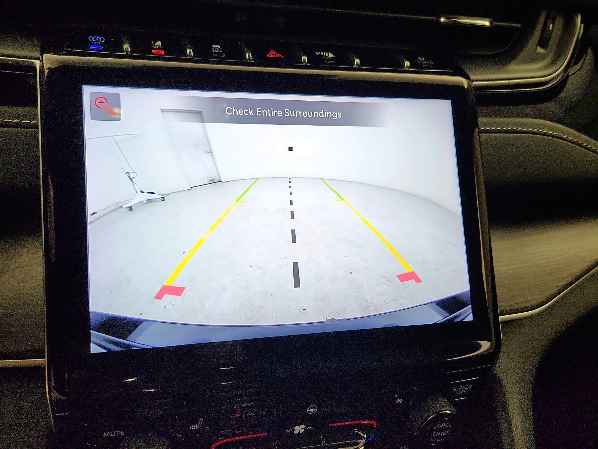 Thumbnail: 2023 Jeep Grand Cherokee - 15