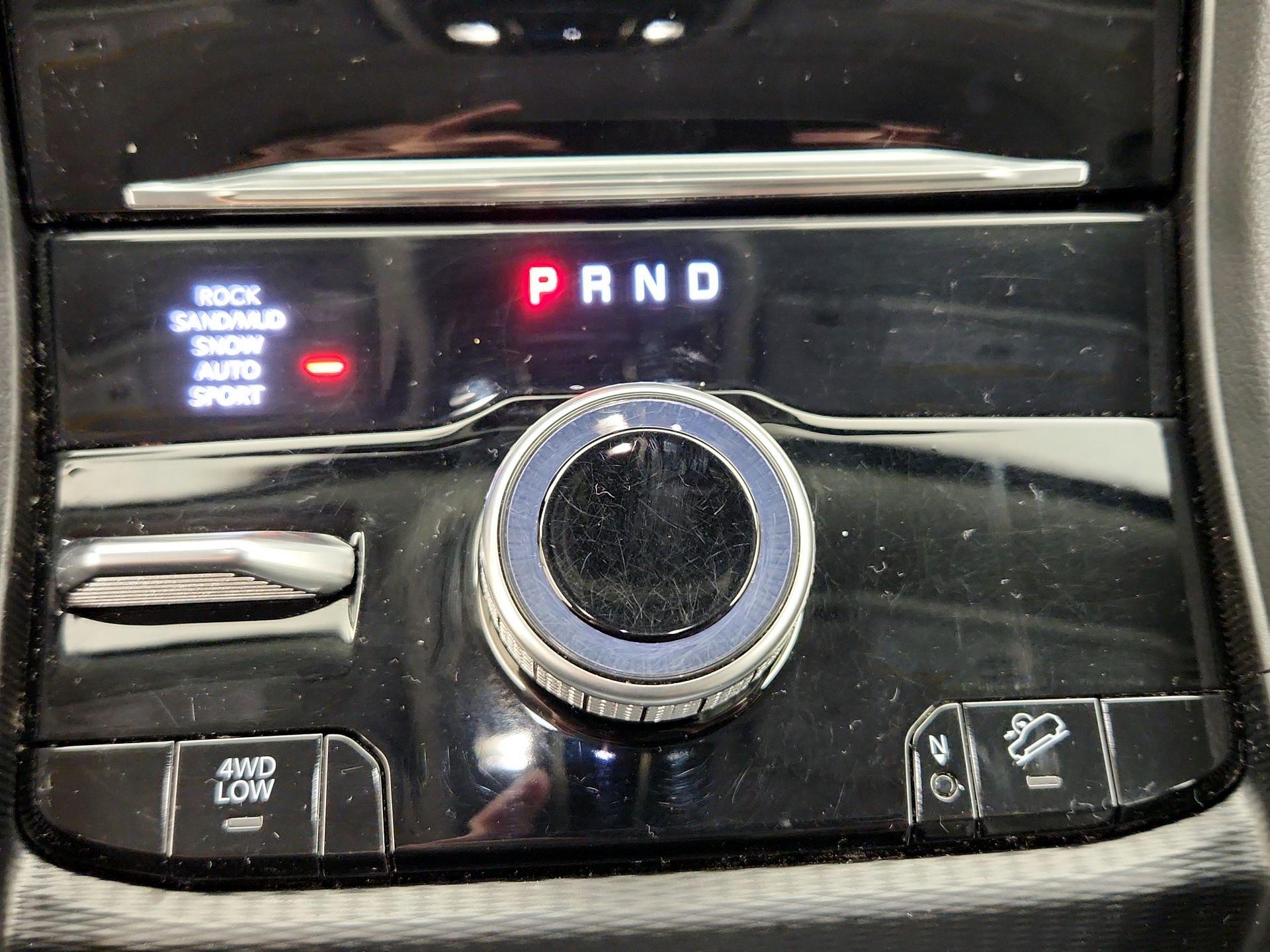 Thumbnail: 2023 Jeep Grand Cherokee - 18