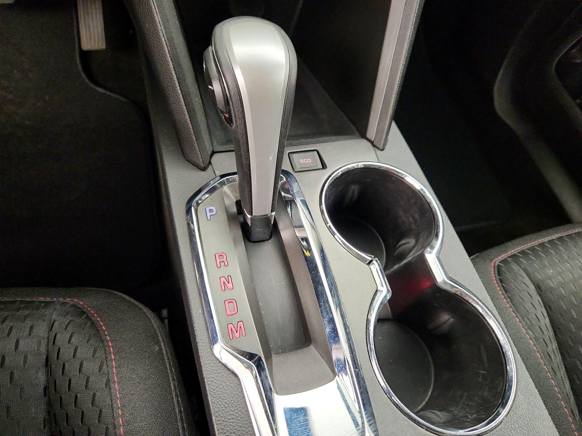 Thumbnail: 2015 GMC Terrain - 16