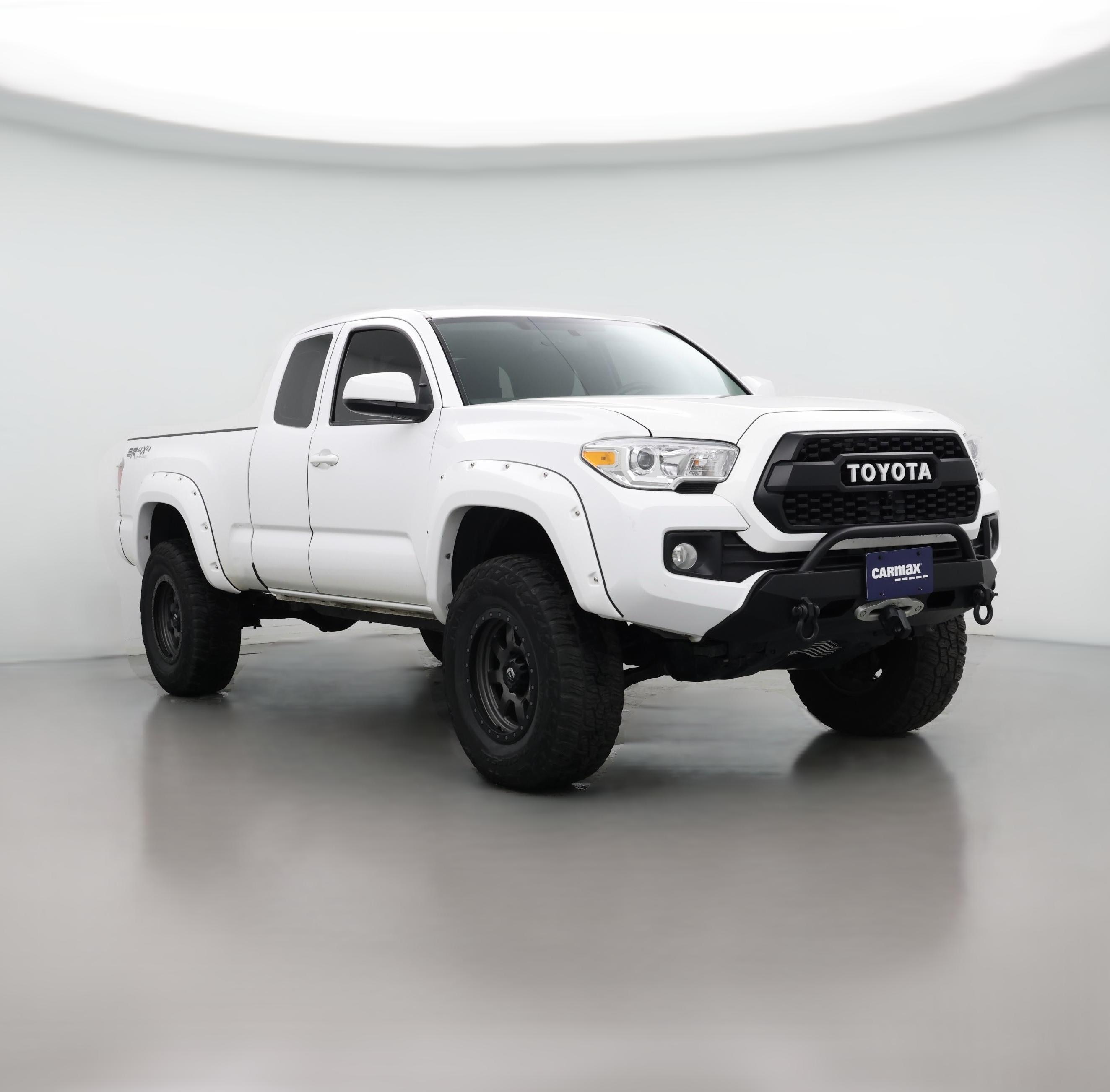 Thumbnail: 2016 Toyota Tacoma - 1