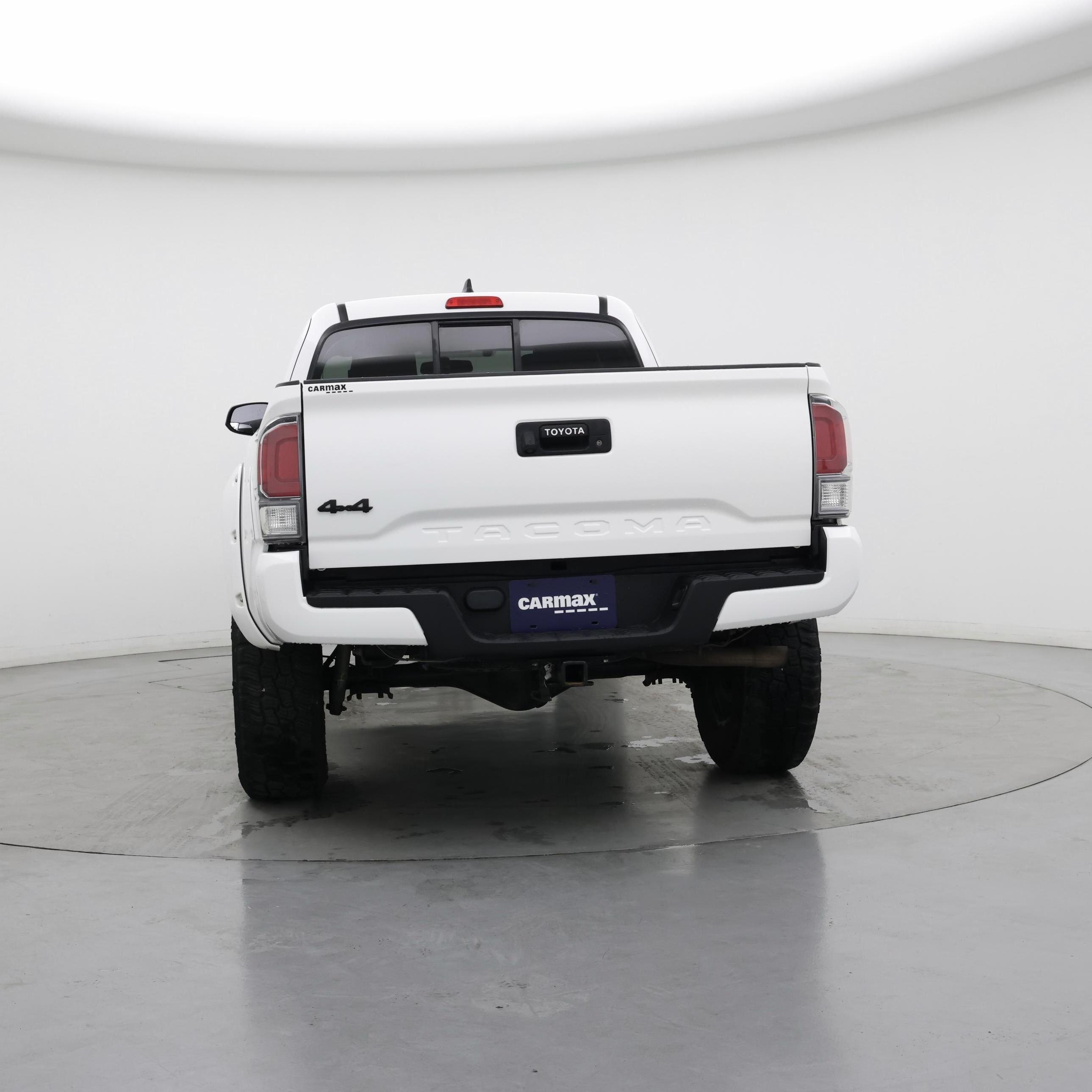 Thumbnail: 2016 Toyota Tacoma - 6