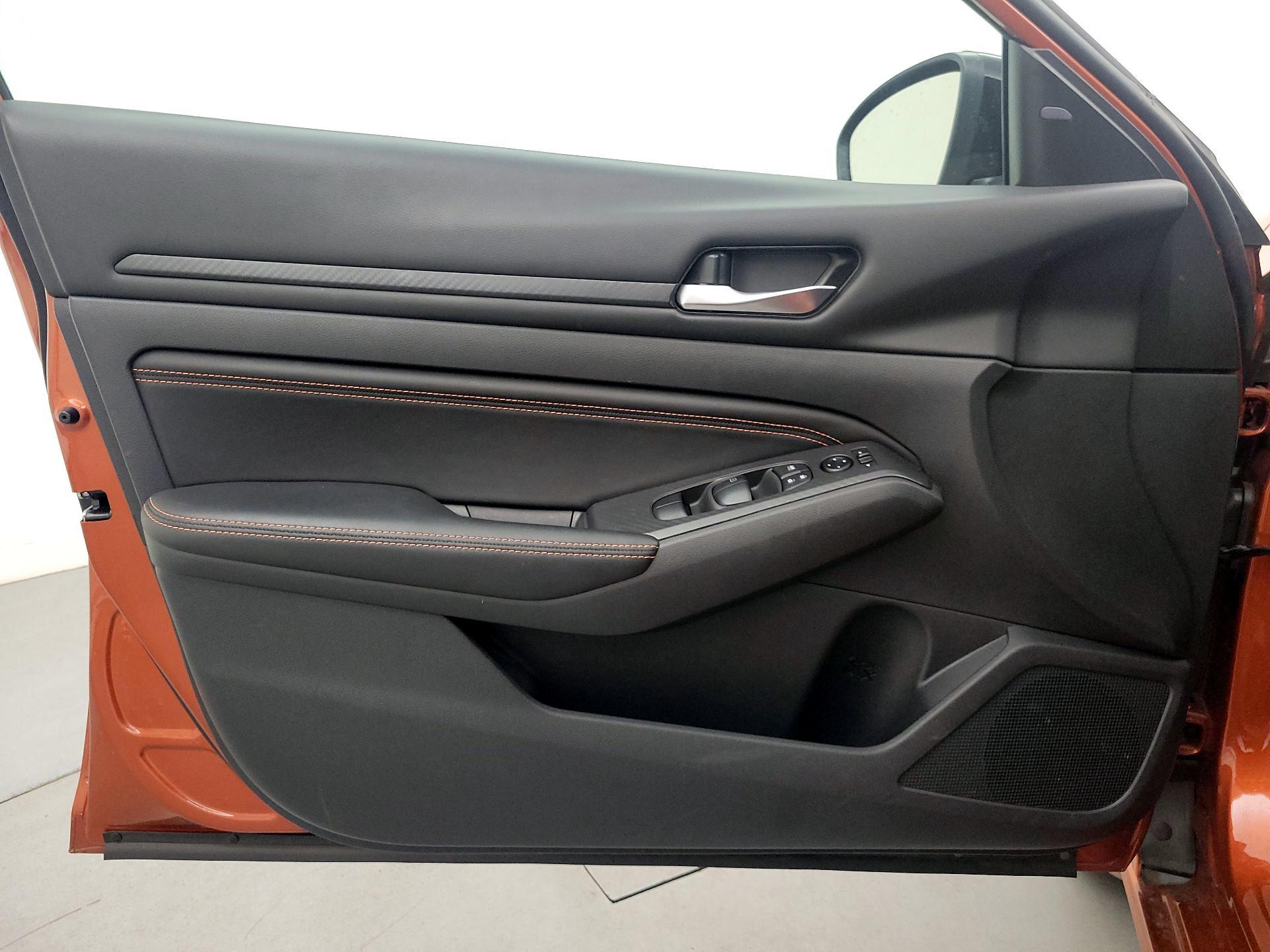 Thumbnail: 2021 Nissan Altima - 12