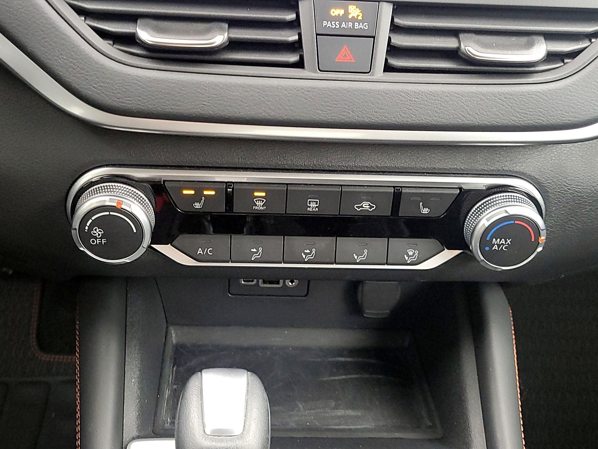 Thumbnail: 2021 Nissan Altima - 16