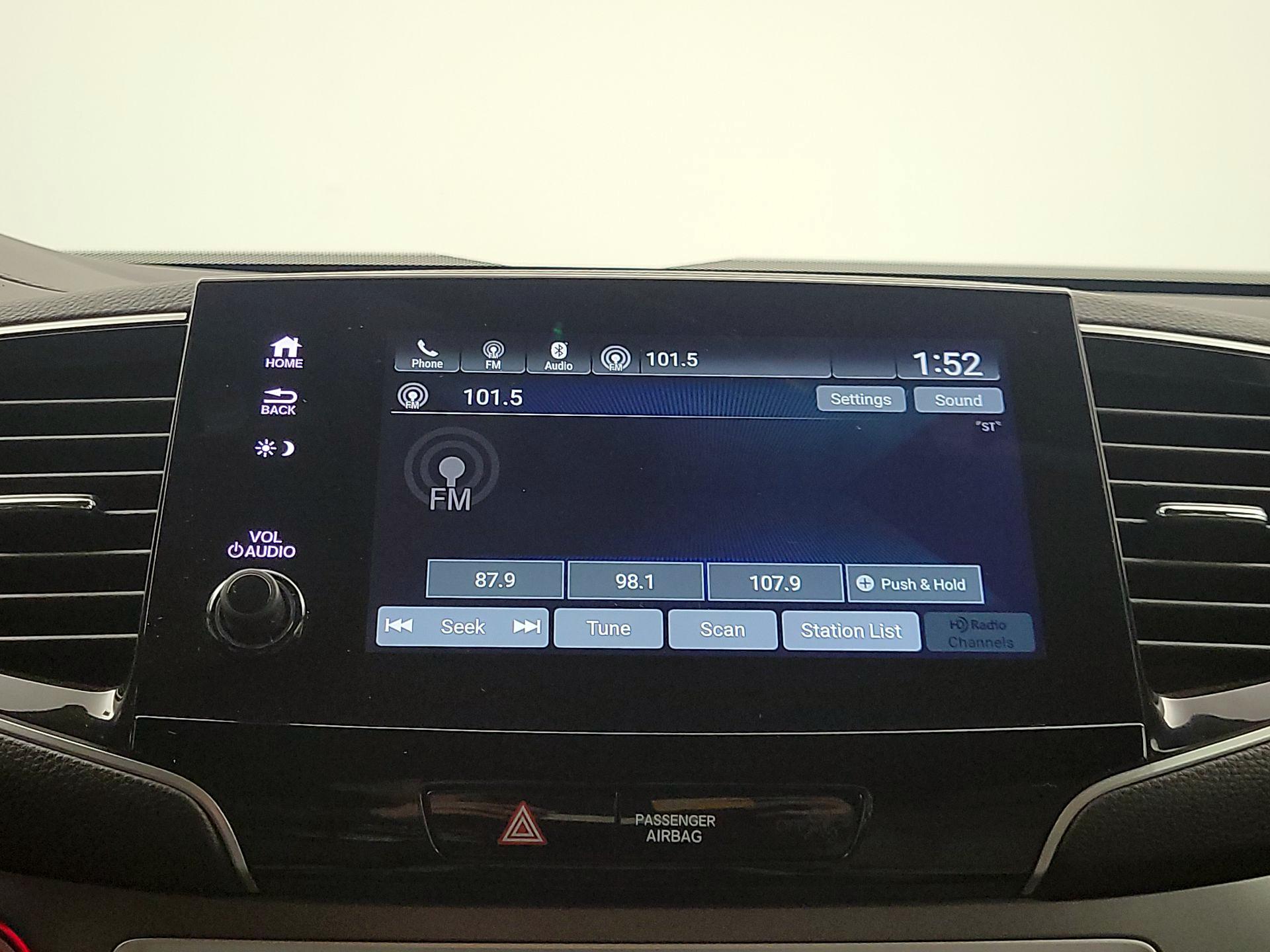 Thumbnail: 2020 Honda Pilot - 15